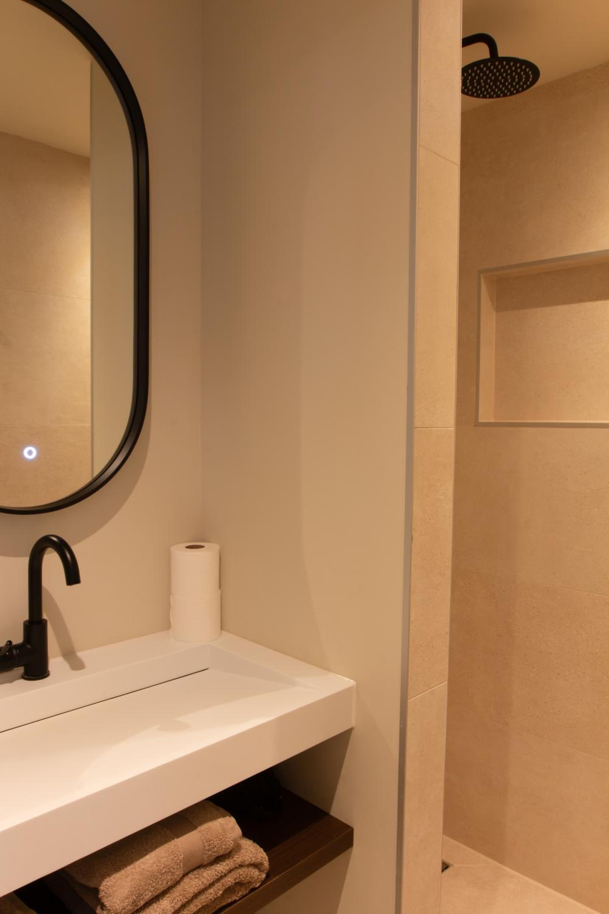 Double Room with Private Bathroom photo 2