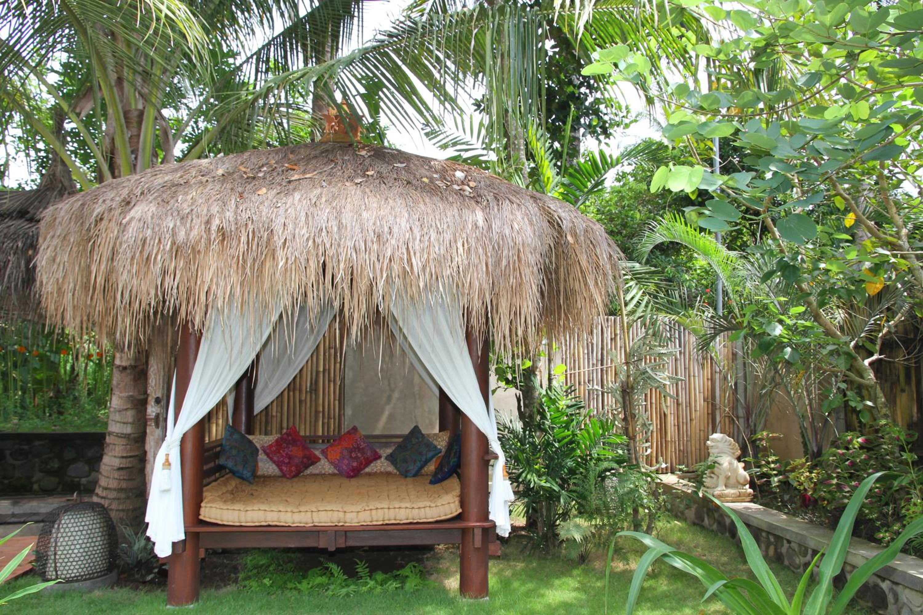 Three-Bedroom Villa photo 3