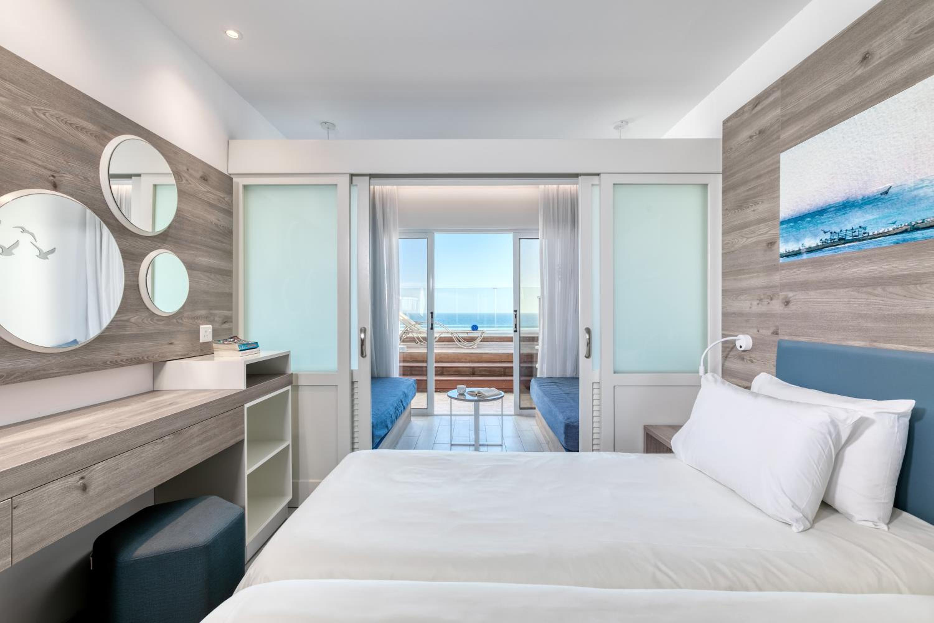 Superior Family Room Sea View - Photo 4