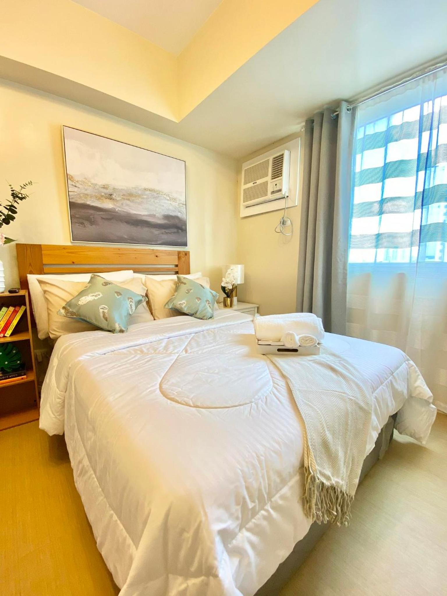 Studio Apartment photo 1