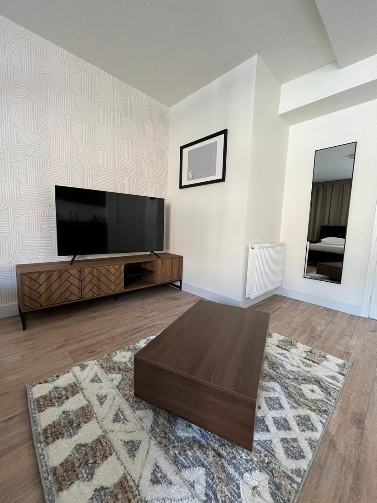 Apartment photo 3