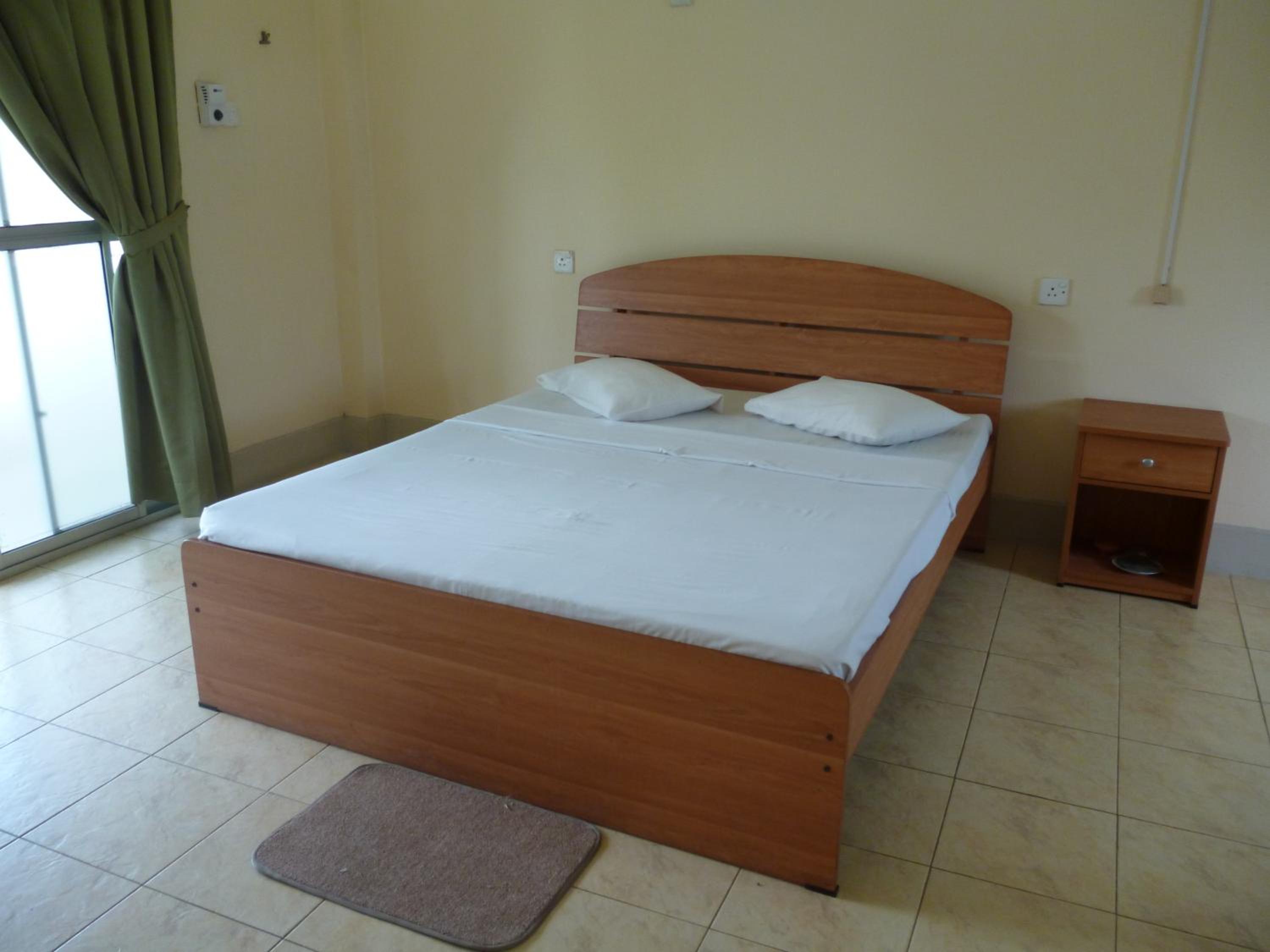 Standard AC Room - Photo 4