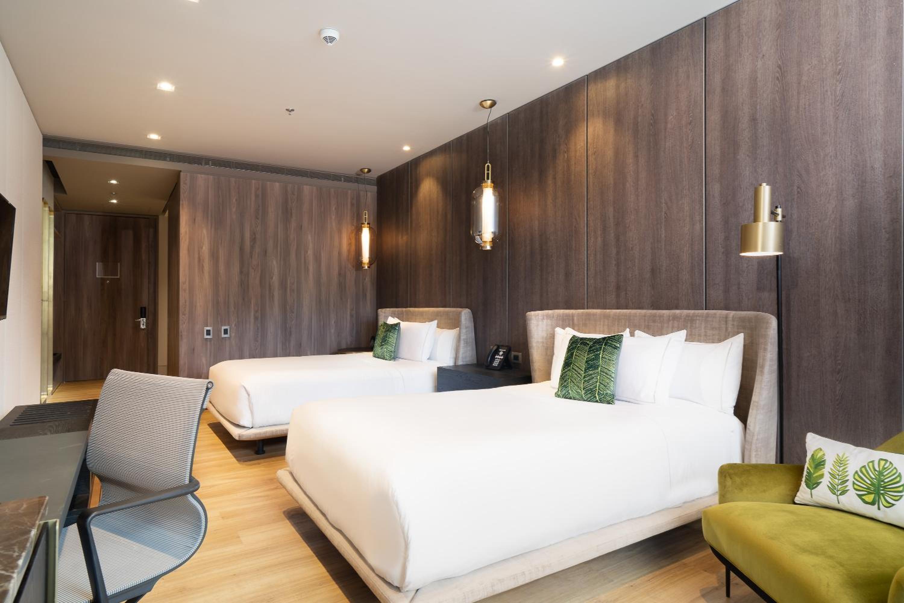 Queen Room with Two Queen Beds and Balcony - Photo 4