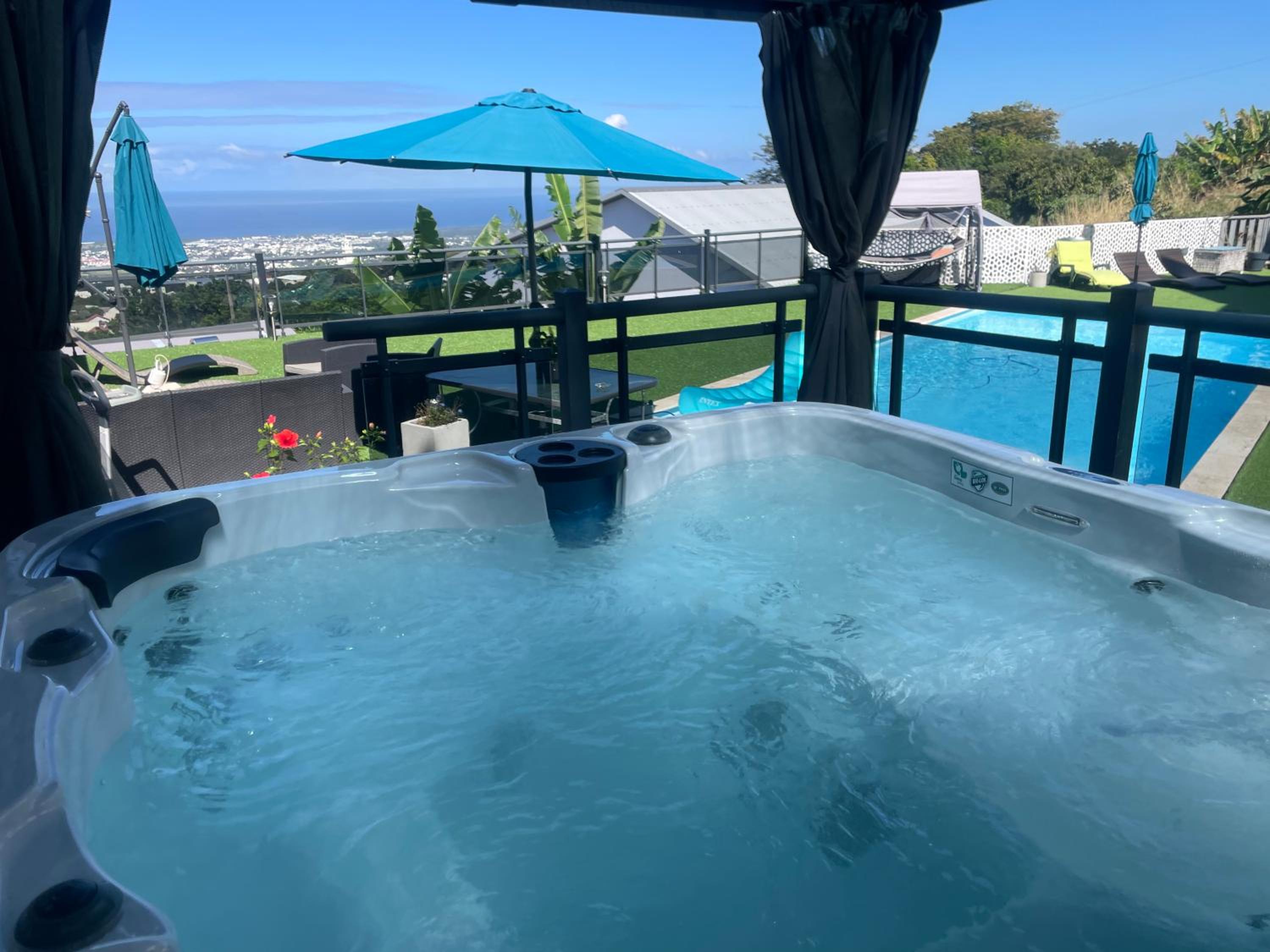 Double Room with Sea View - Photo 4