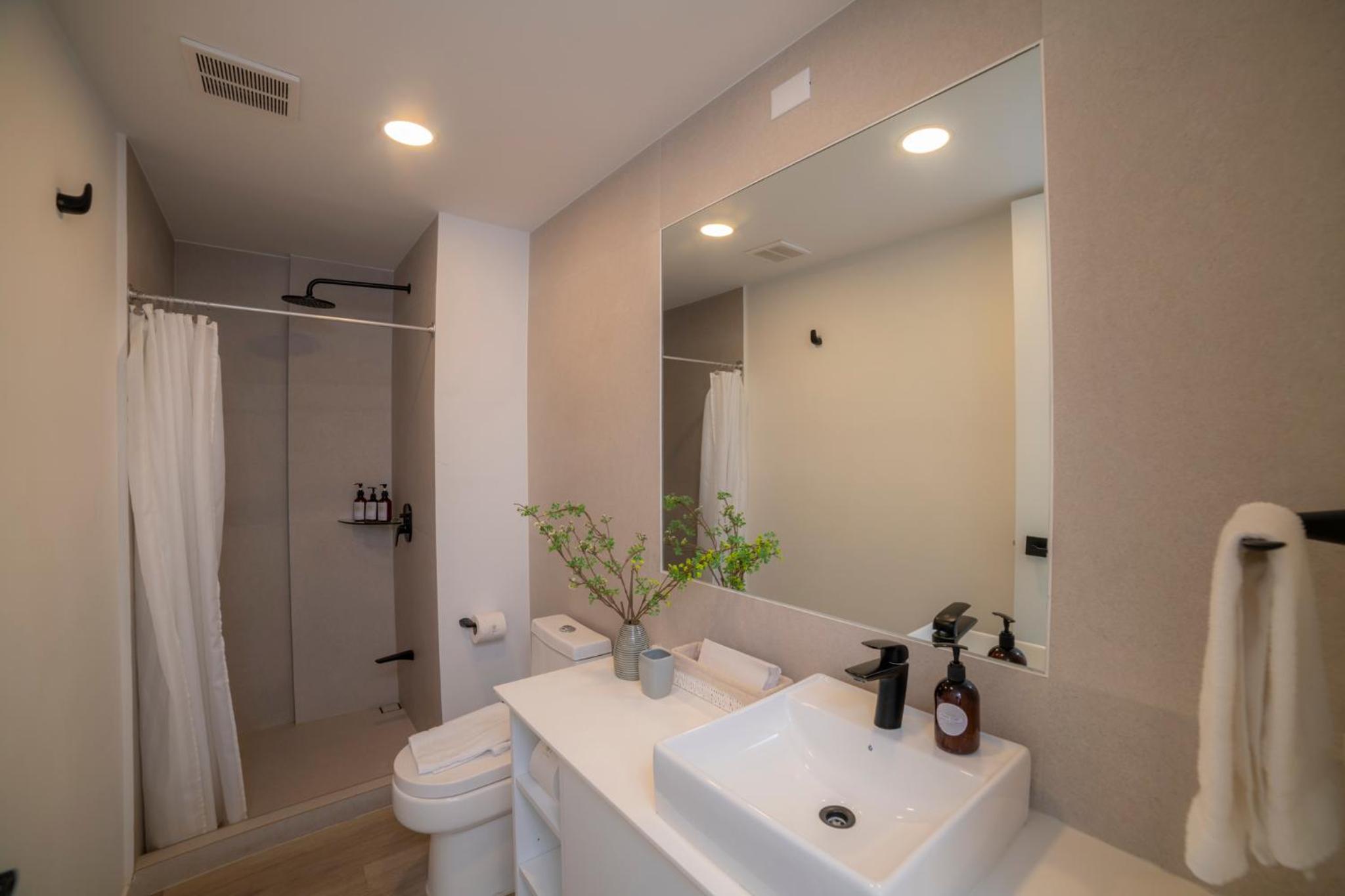 Studio Apartment.. - Photo 12
