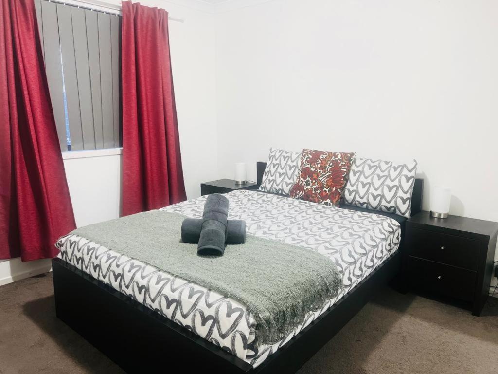 Three-Bedroom House photo 1
