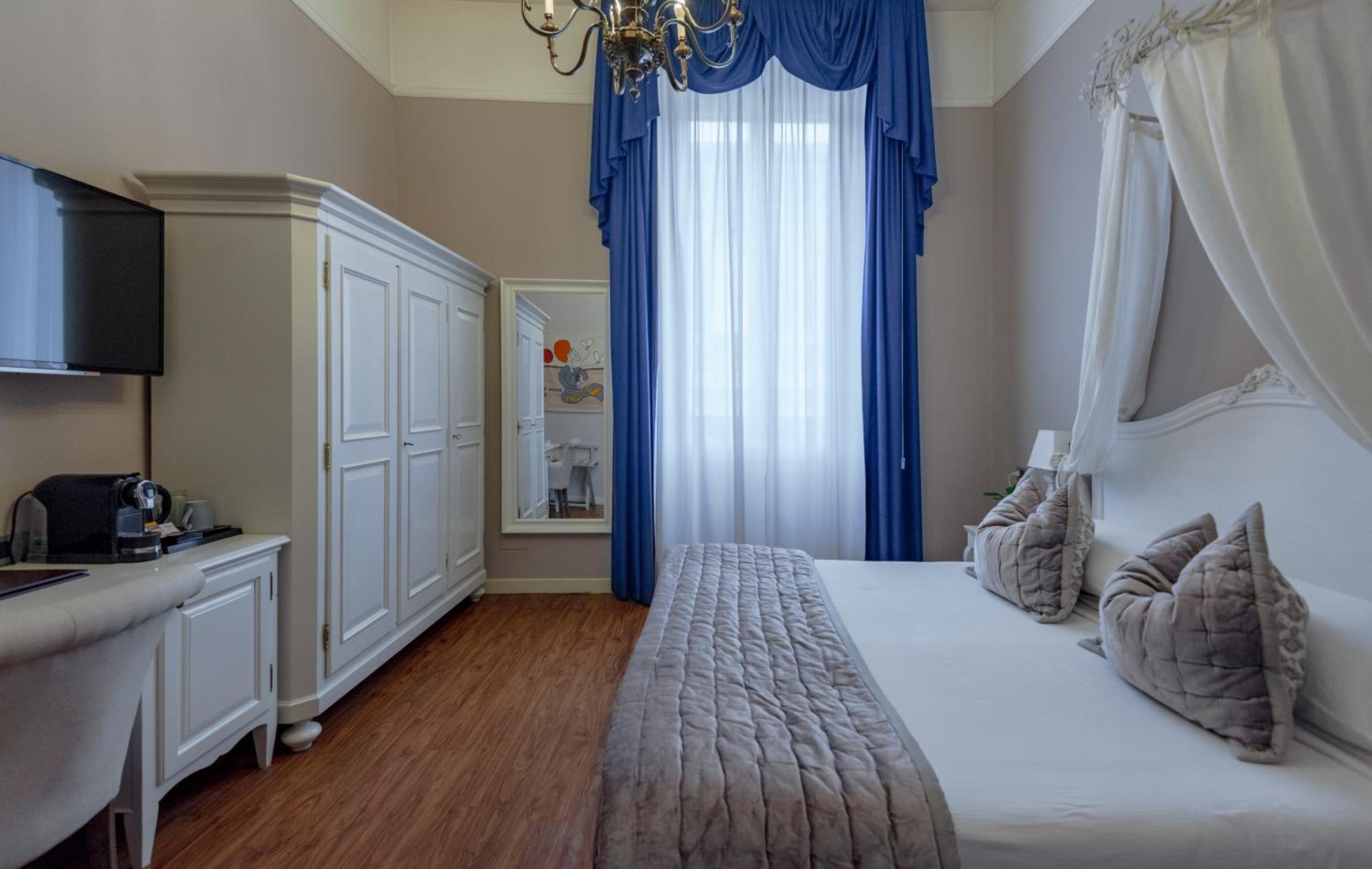 Superior Double Room - Photo 9
