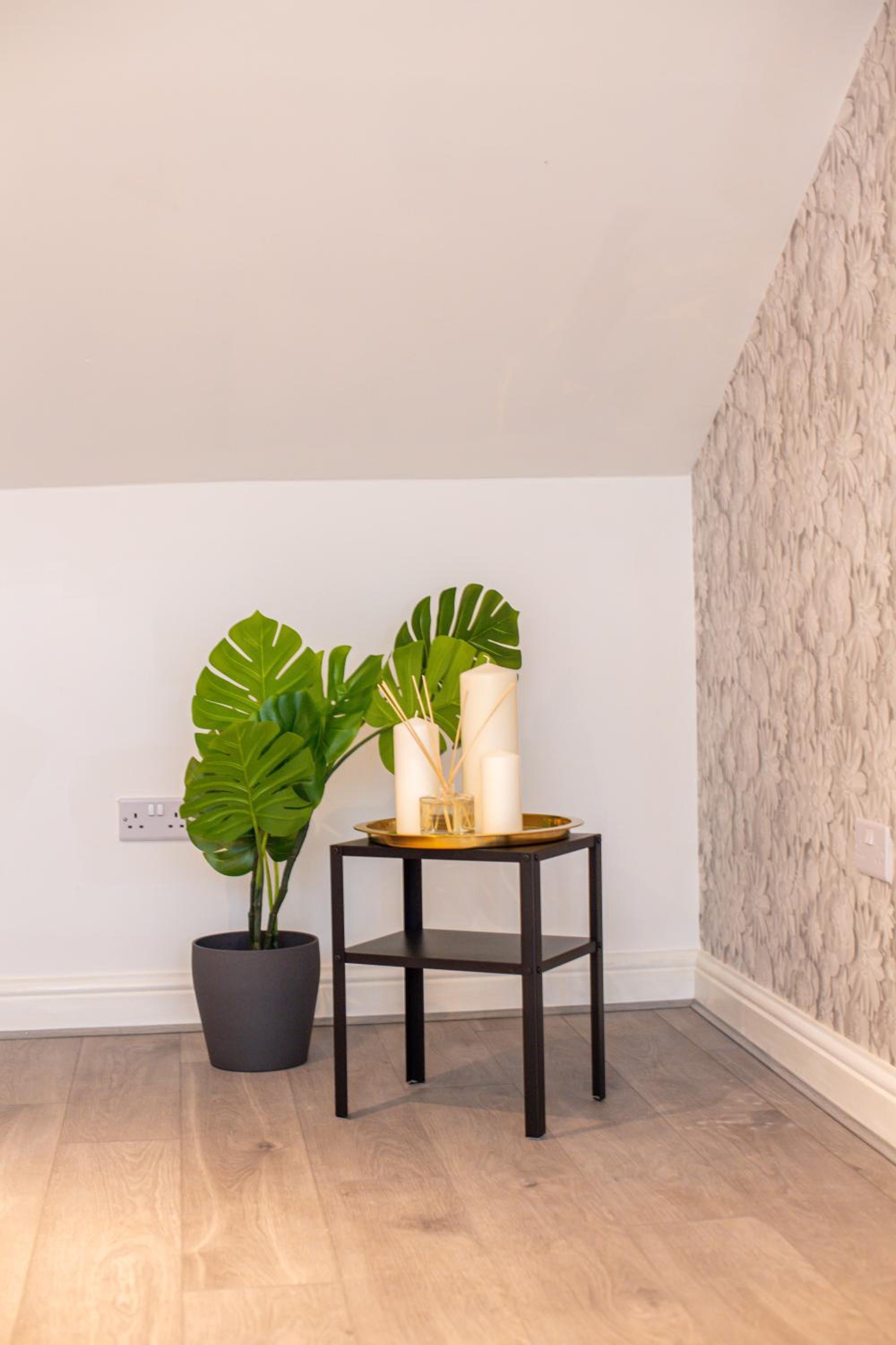 Studio Apartment - Photo 15