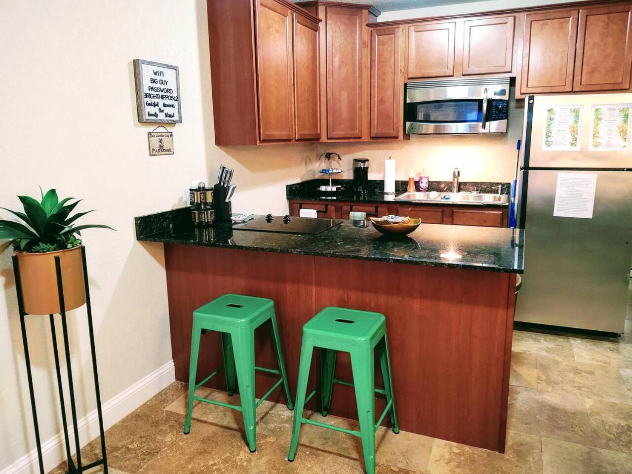 One-Bedroom Apartment photo 2