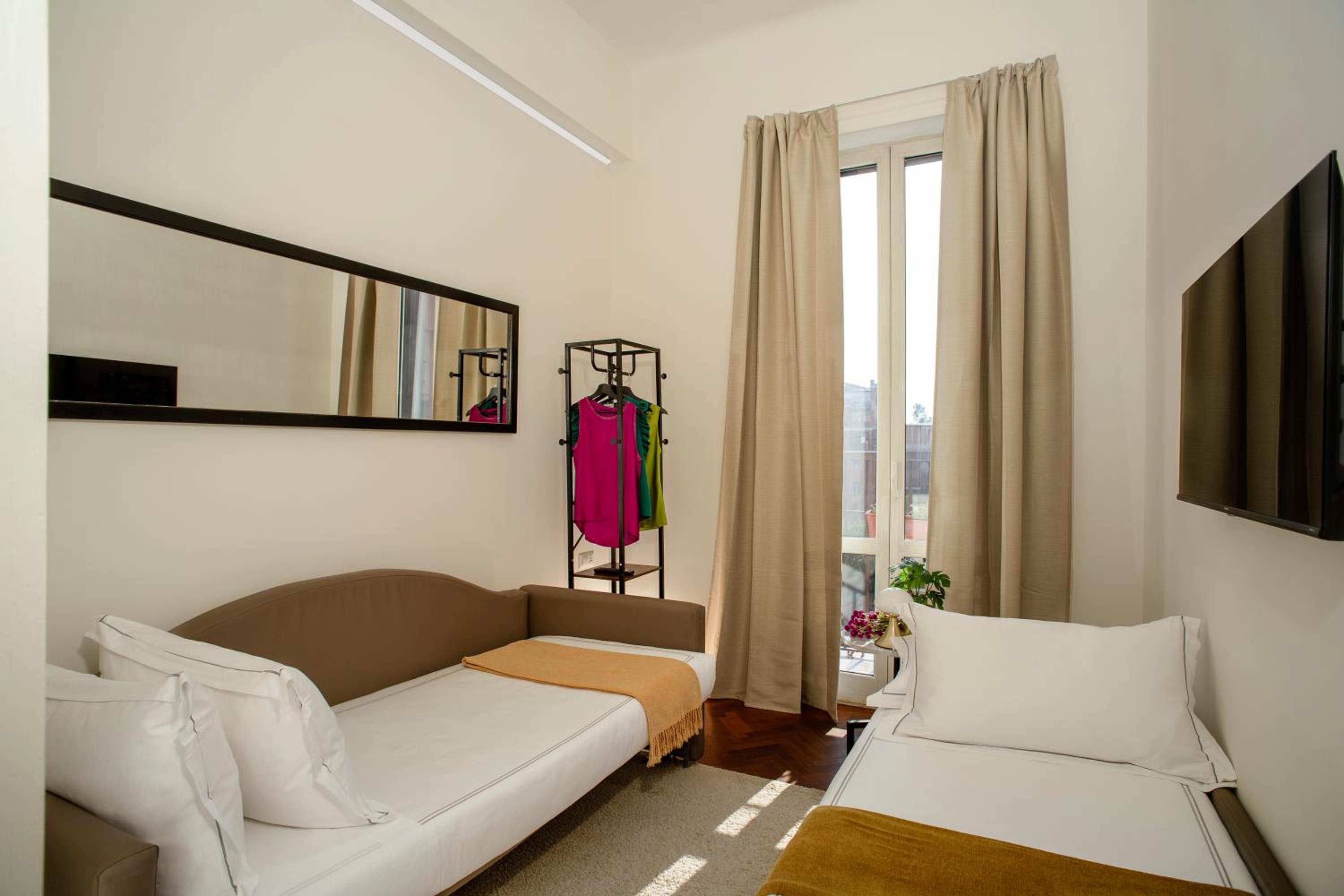 One-Bedroom Apartment photo 3