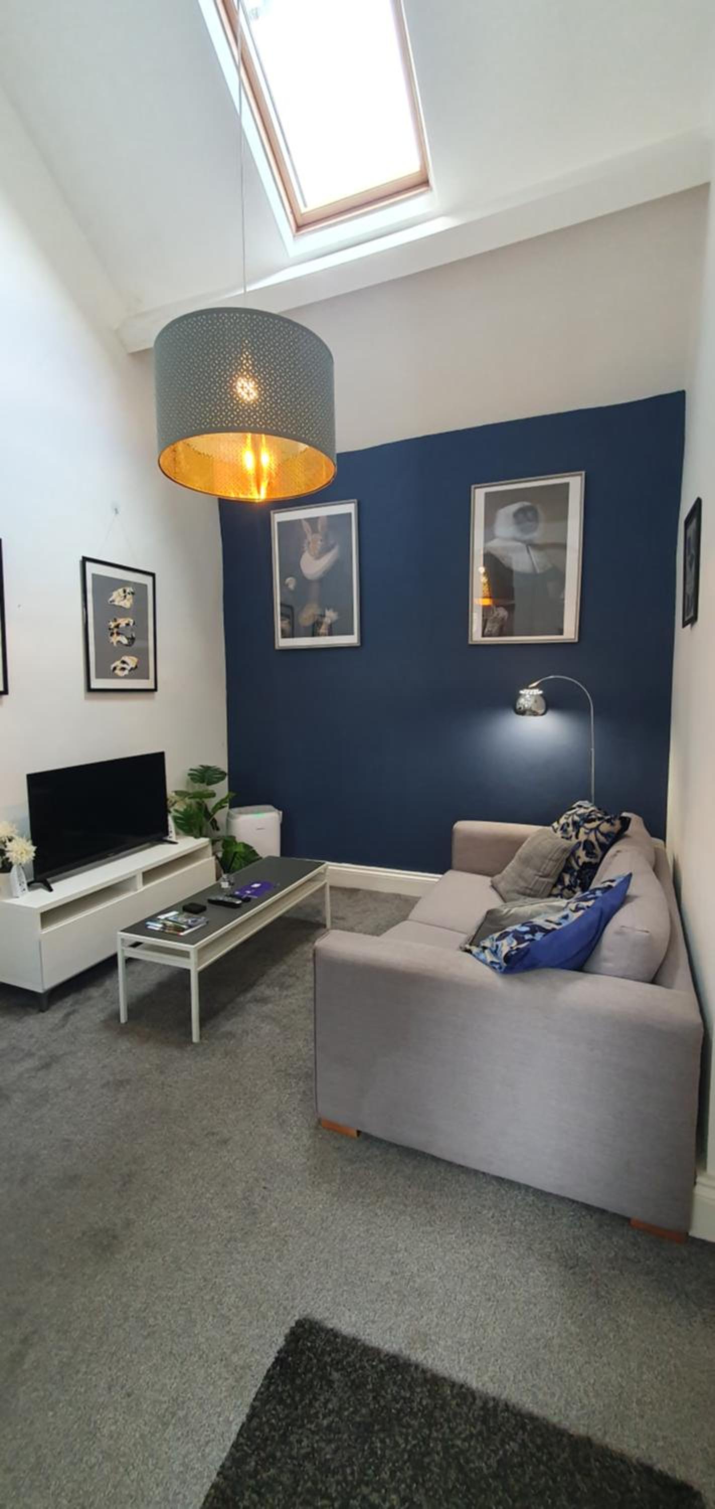 One-Bedroom Apartment photo 1