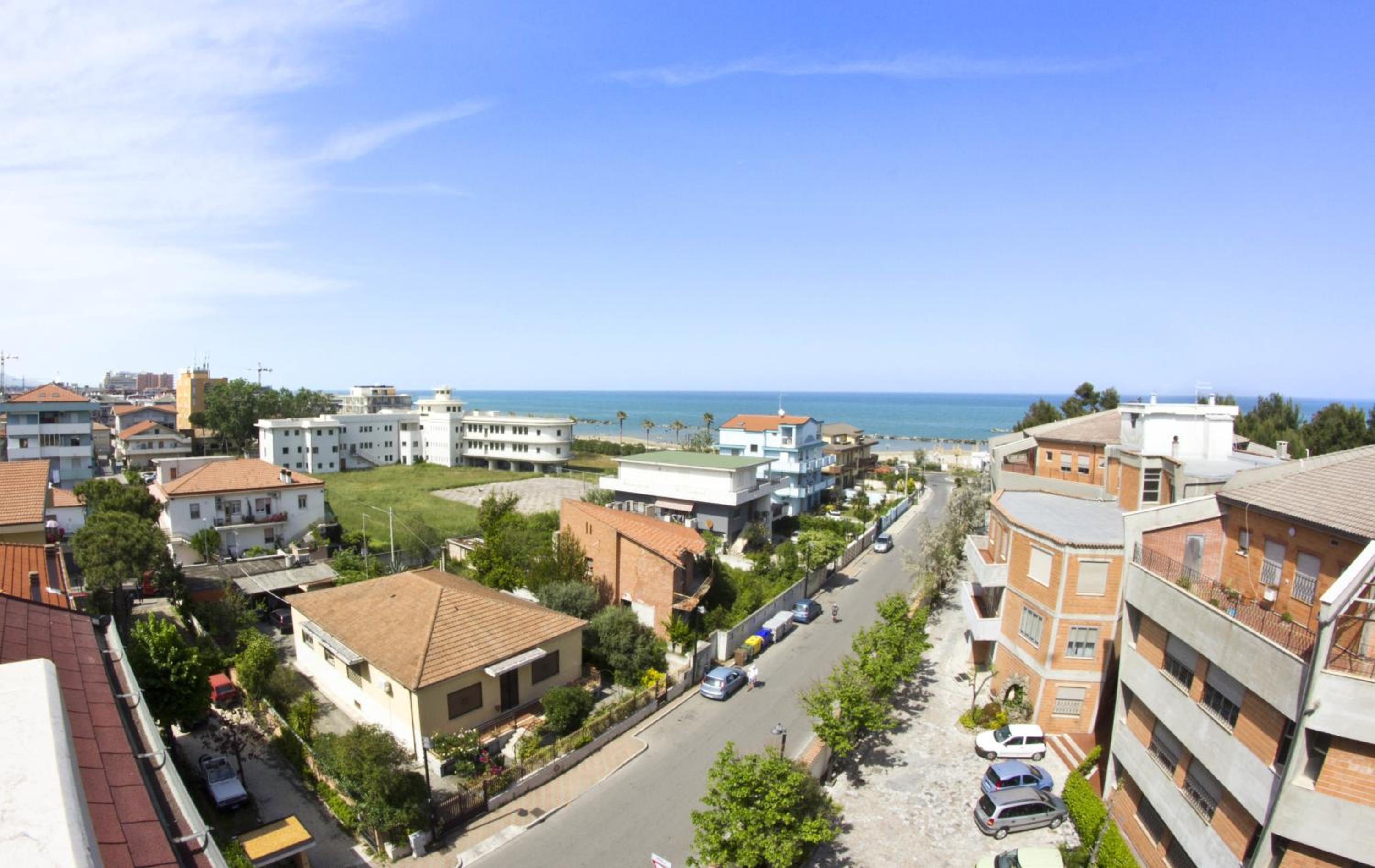 Double or Twin Room with Balcony (1 Adult)