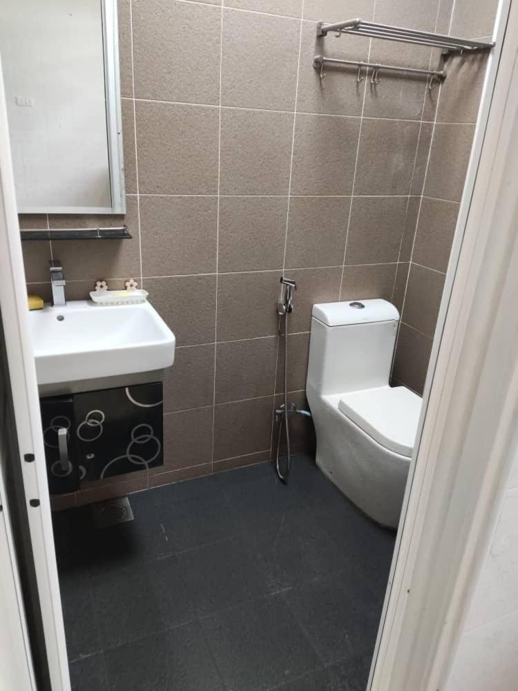 One-Bedroom House photo 1