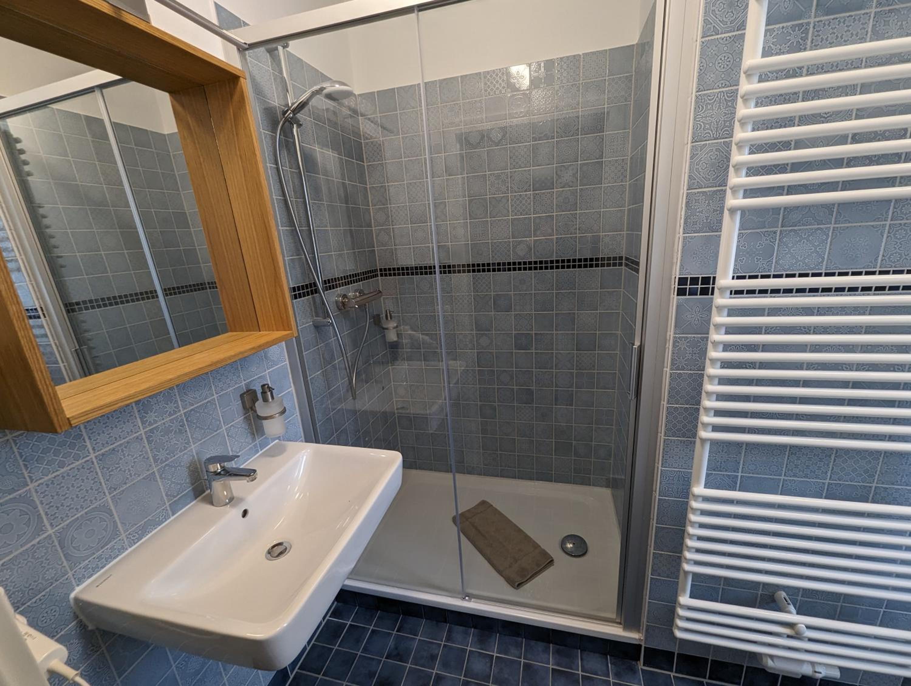 Two-Bedroom Apartment - Photo 5
