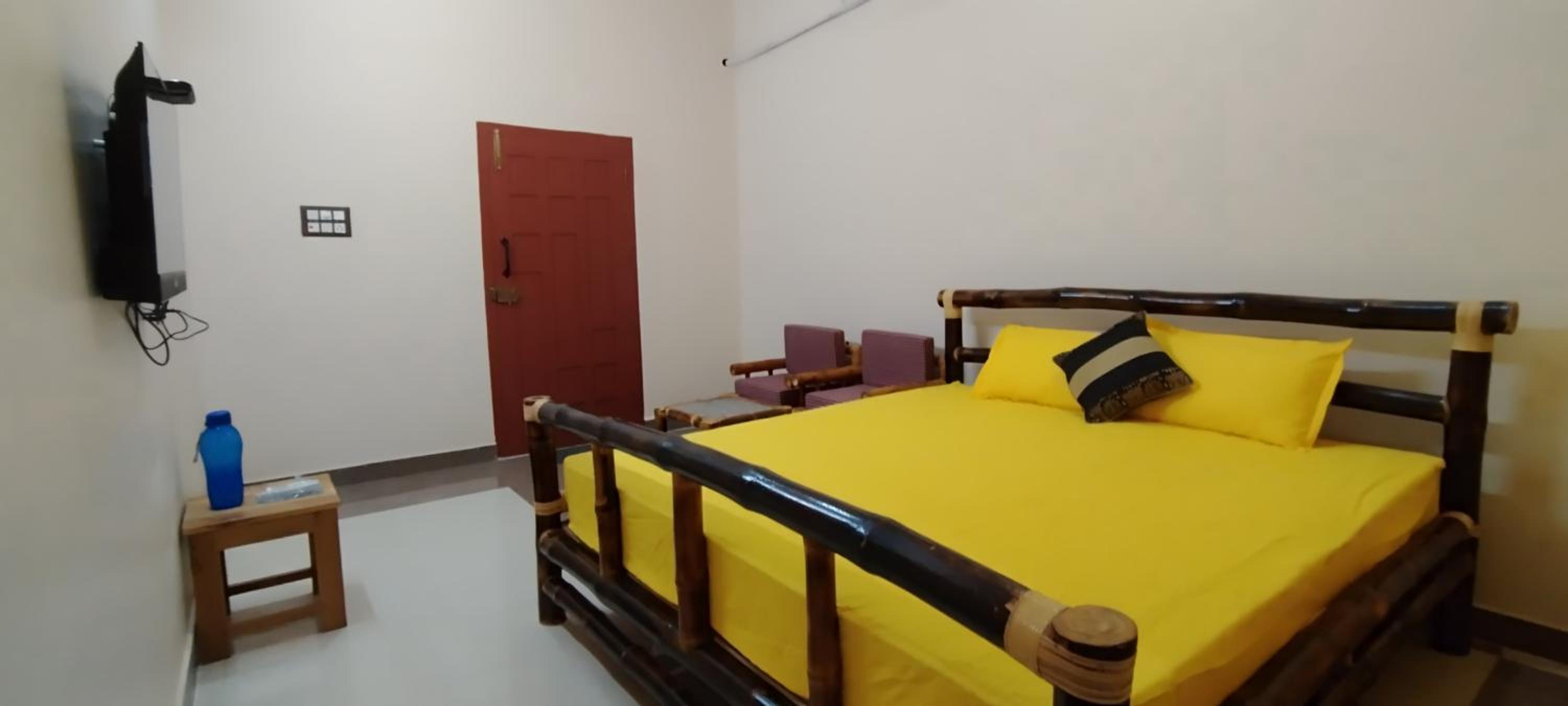 Deluxe King Room photo 2
