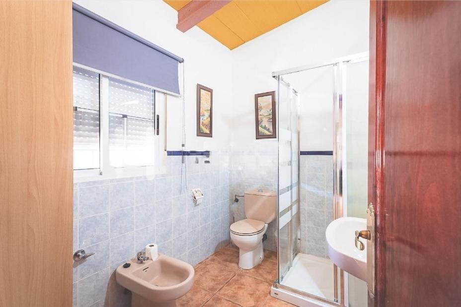 Two-Bedroom House photo 3