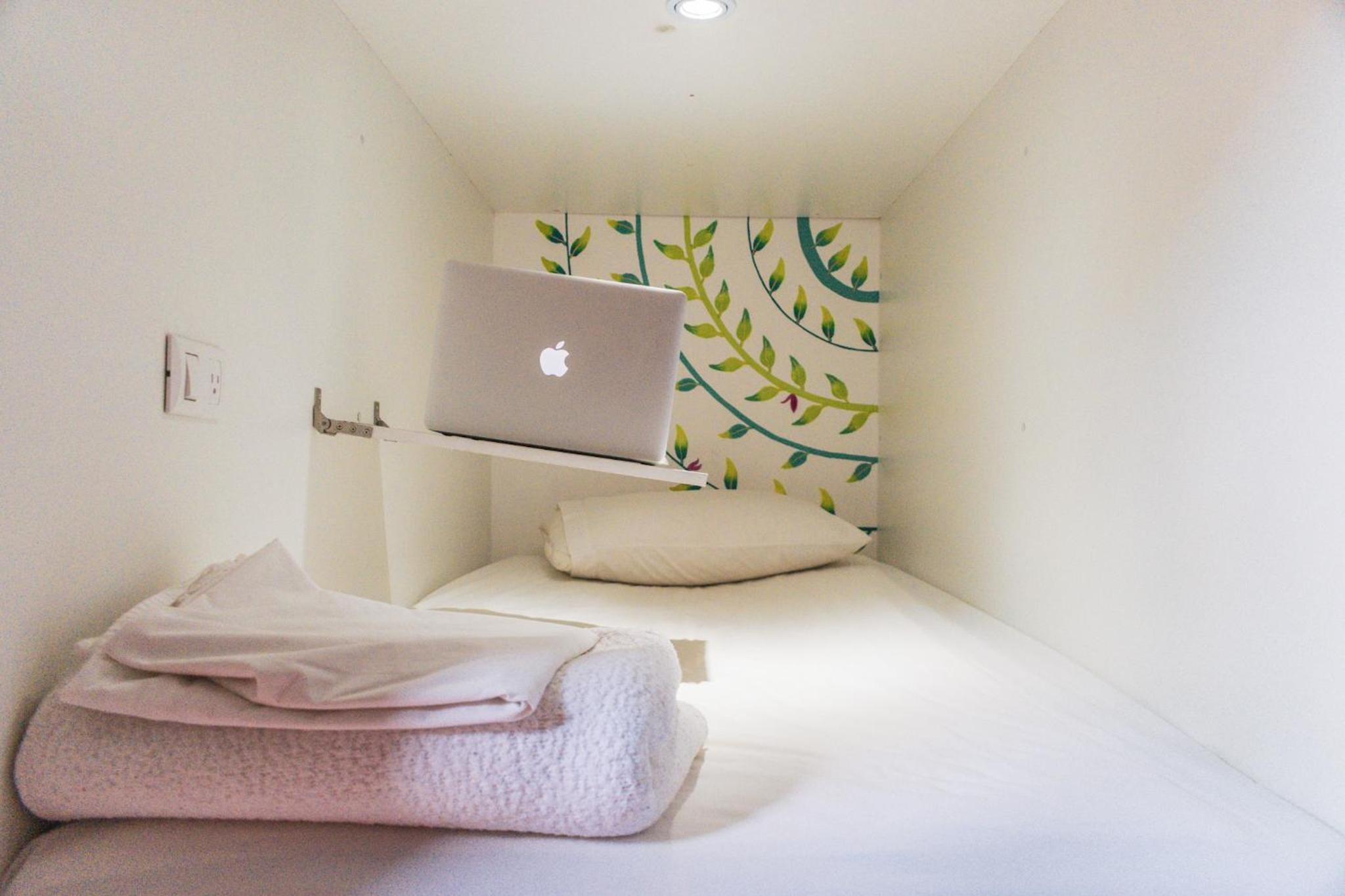 Single Bed in Mixed Dormitory Room photo 2