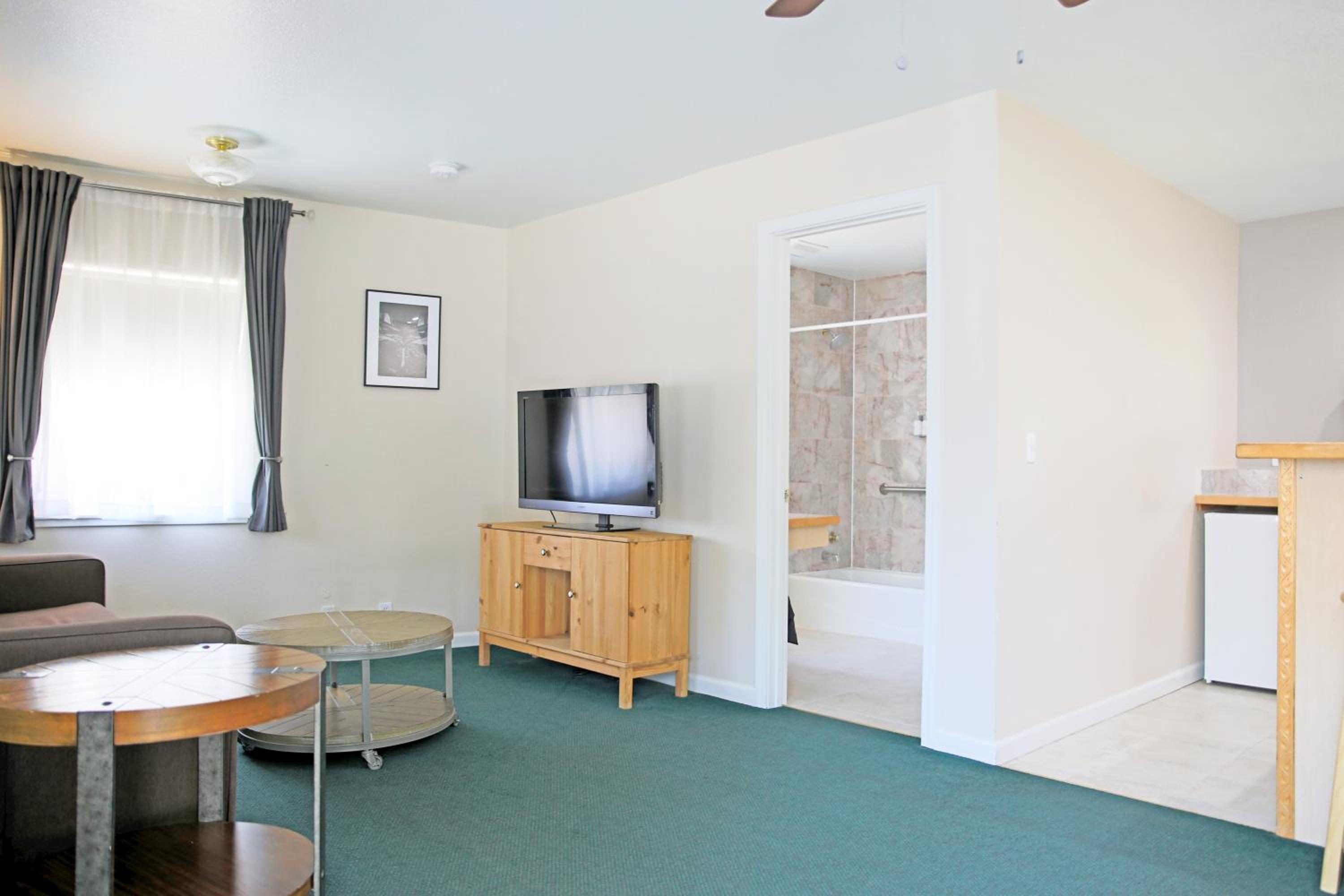 One-Bedroom Suite
