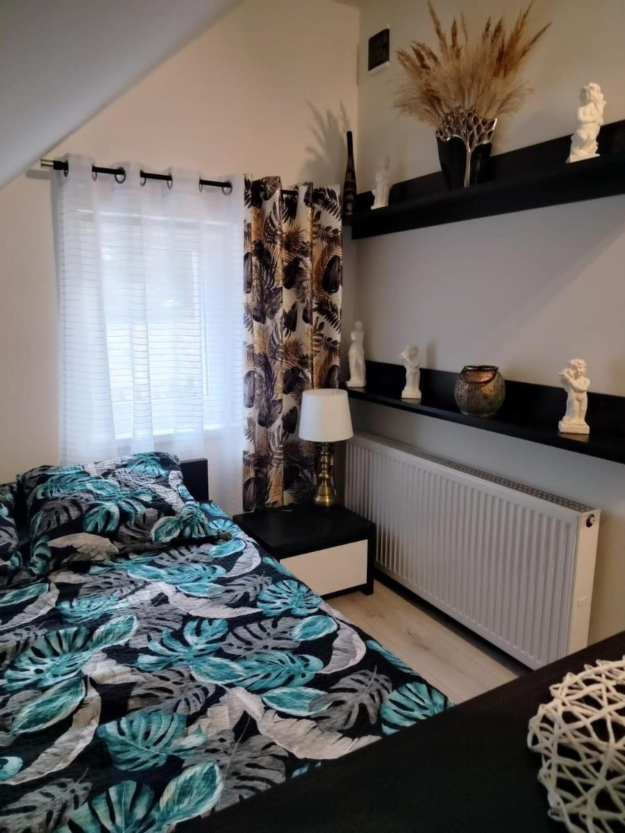 One-Bedroom Apartment - Photo 5