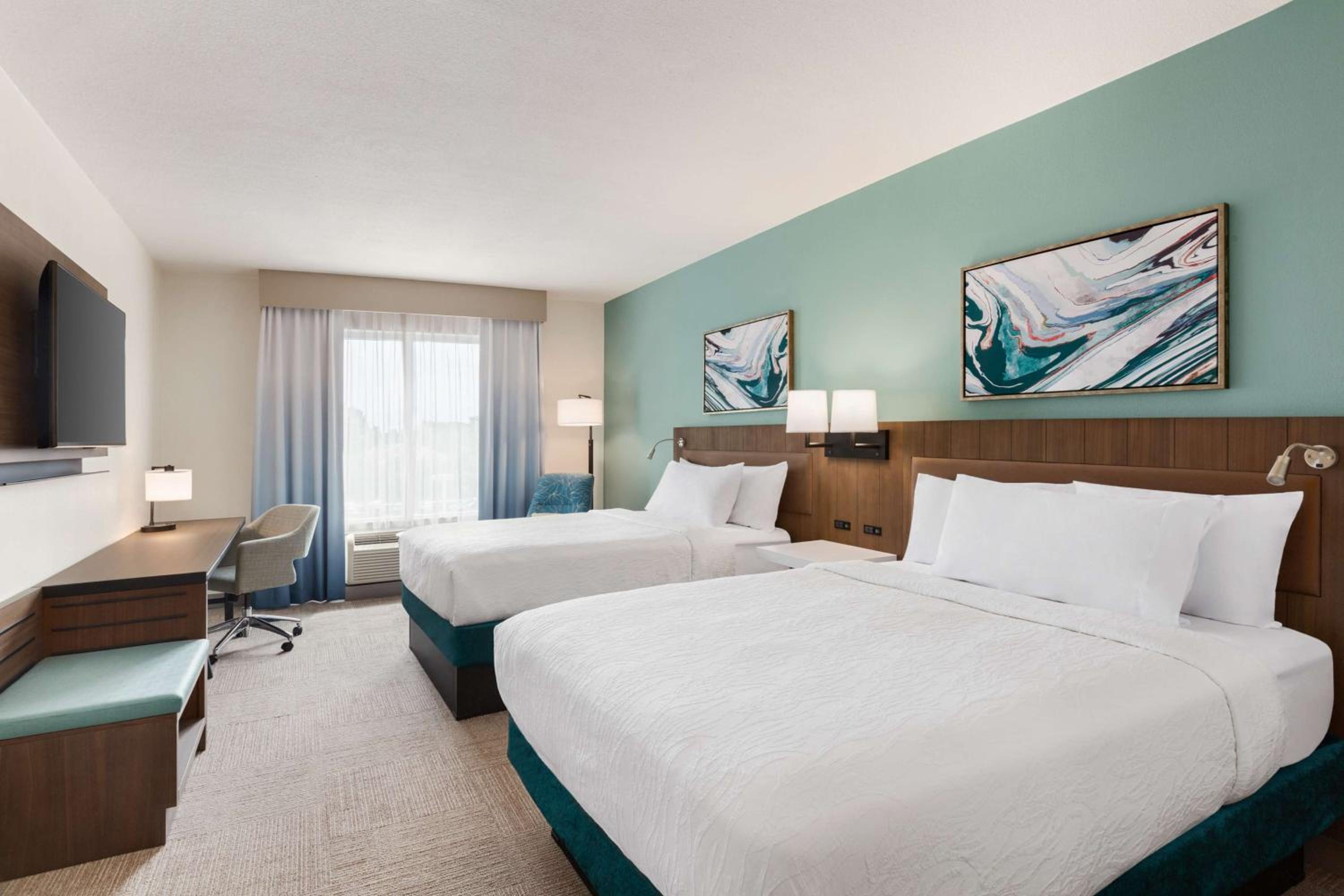 Queen Room with Two Queen Beds - Photo 1