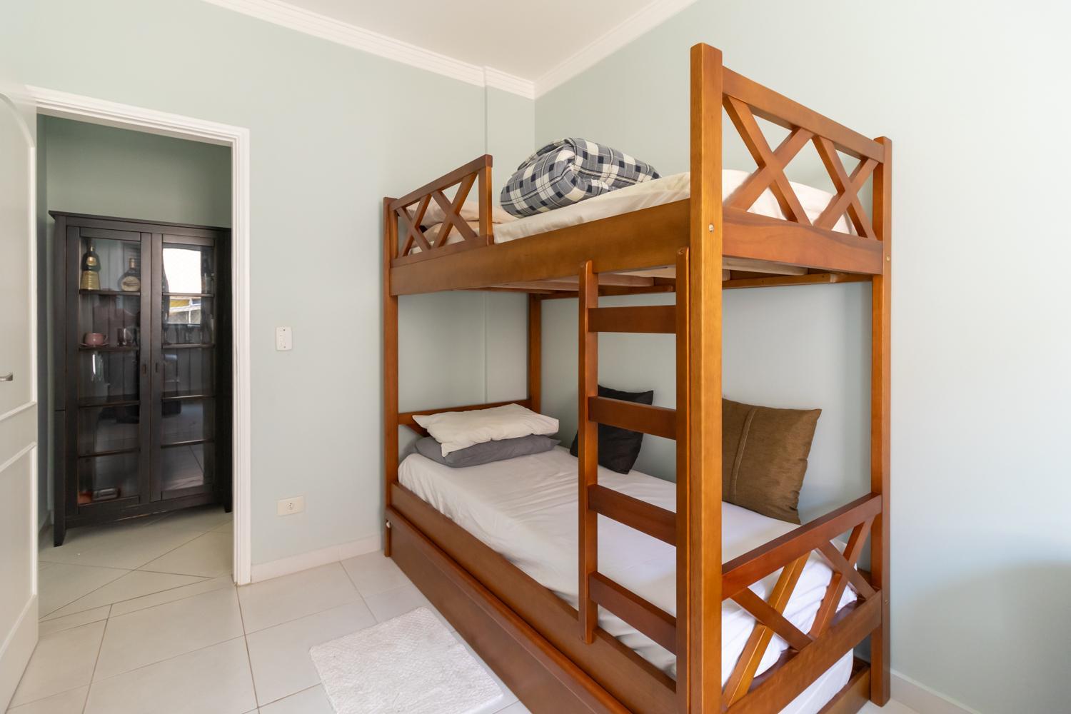 Apartment - Photo 24