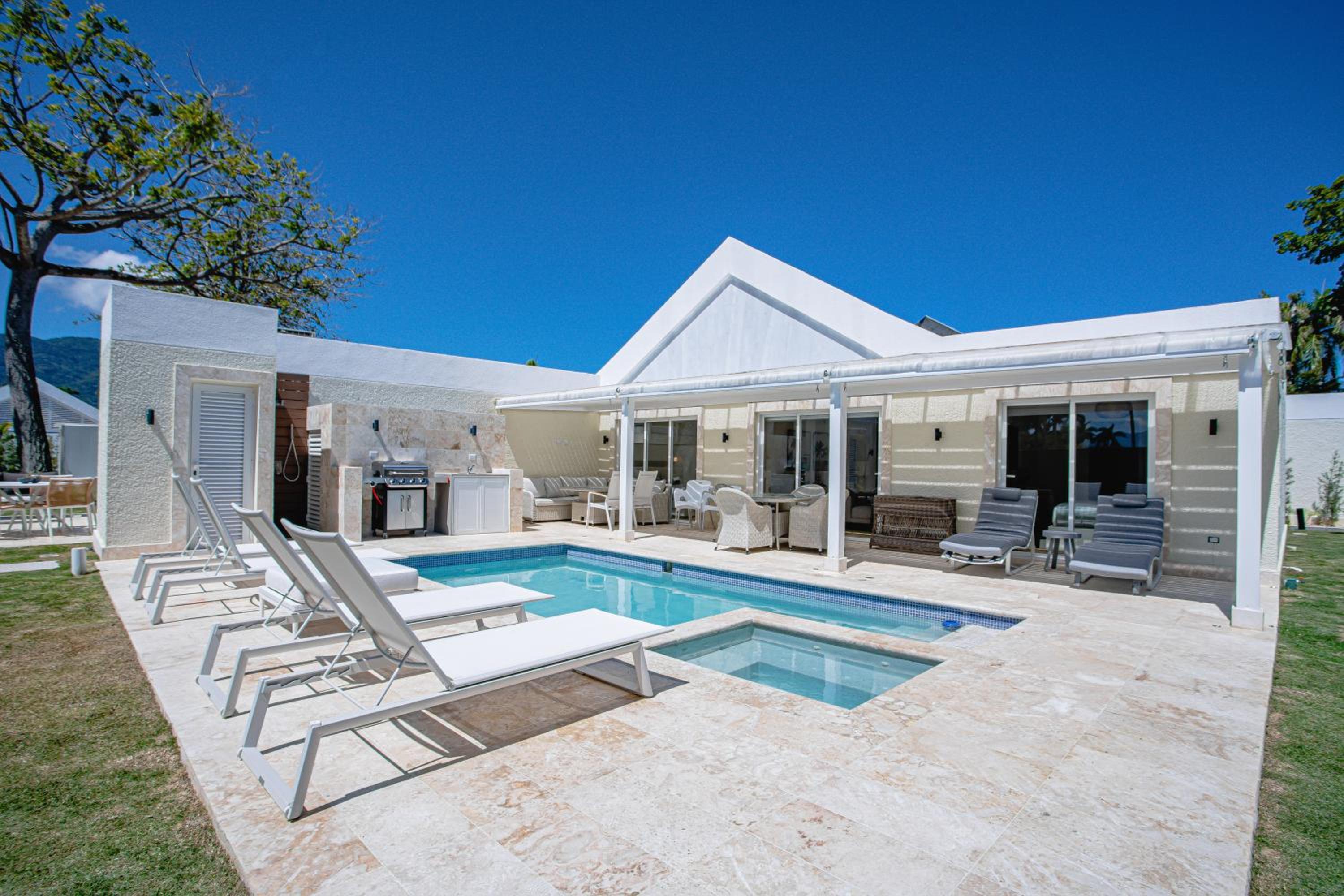 Deluxe Villa