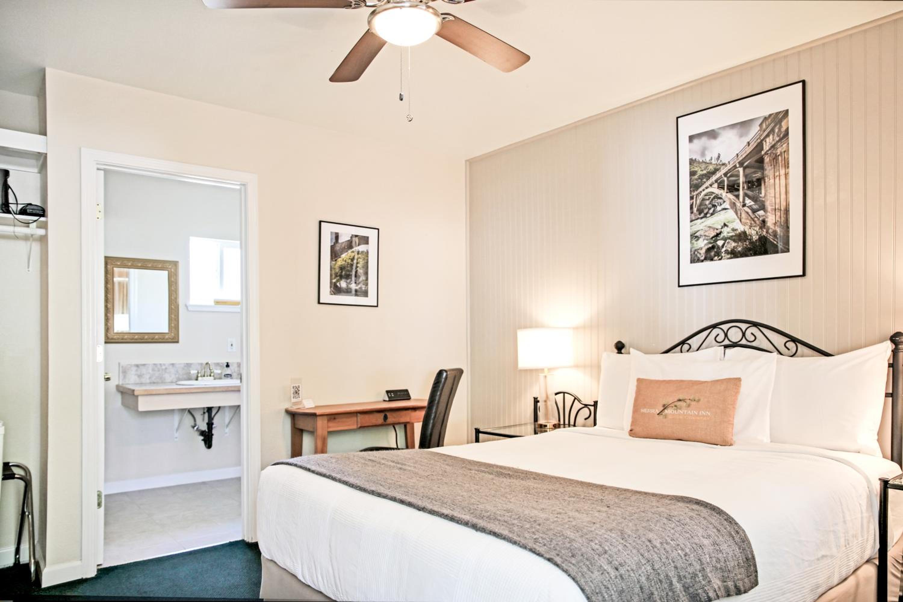 Standard Queen Room