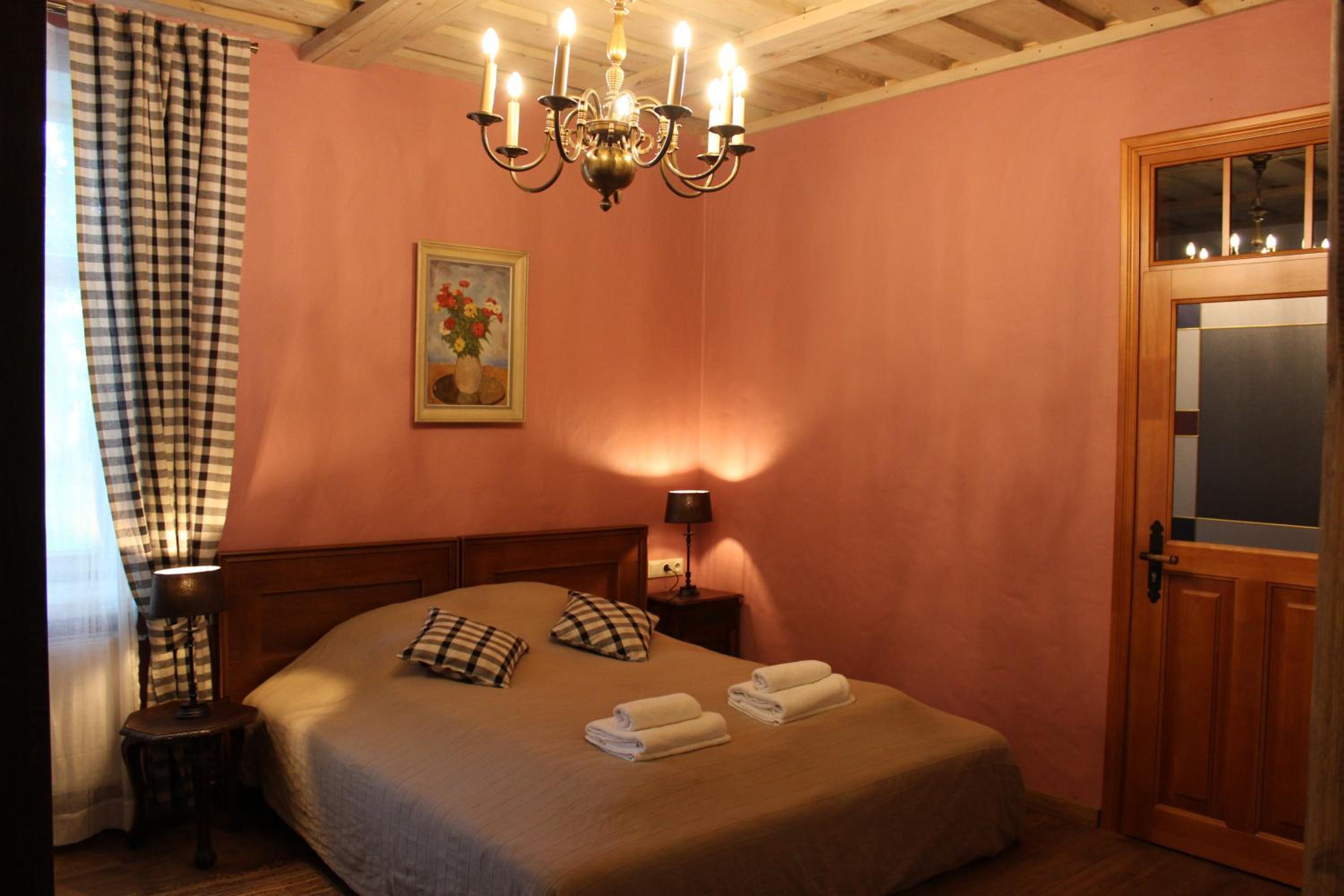 Family Room - Photo 1
