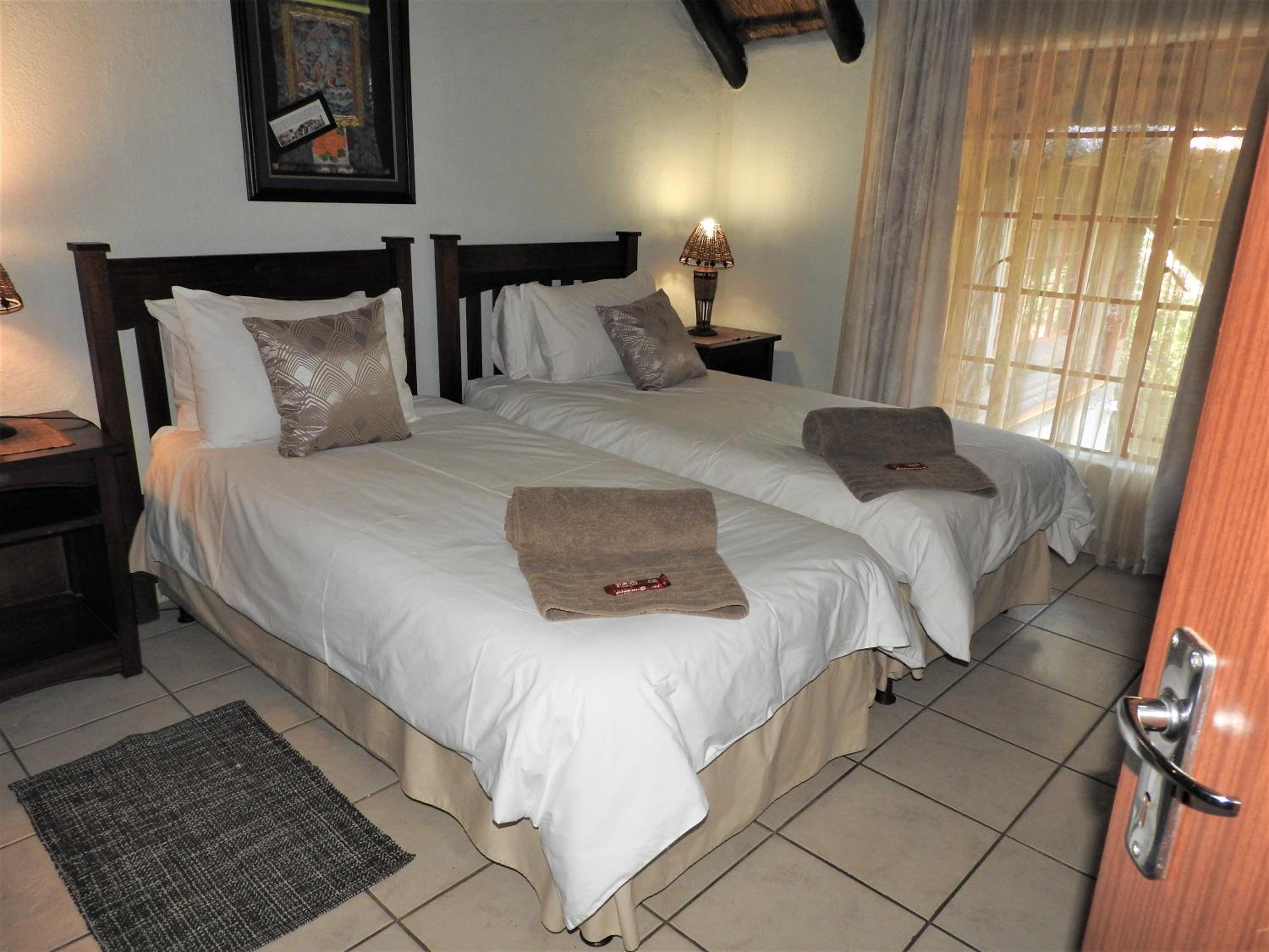 Deluxe Double Room with Extra Bed photo 1