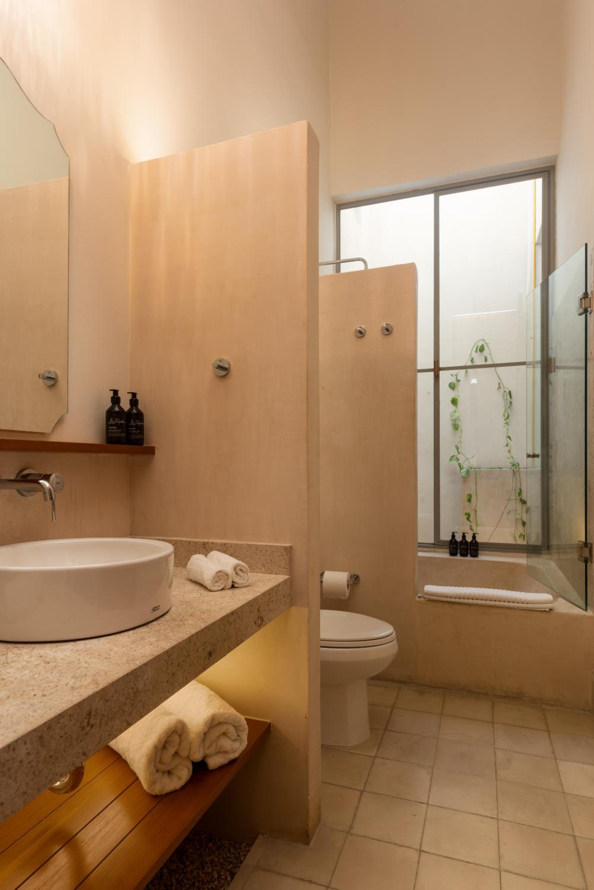 Deluxe Quadruple Room - Photo 2