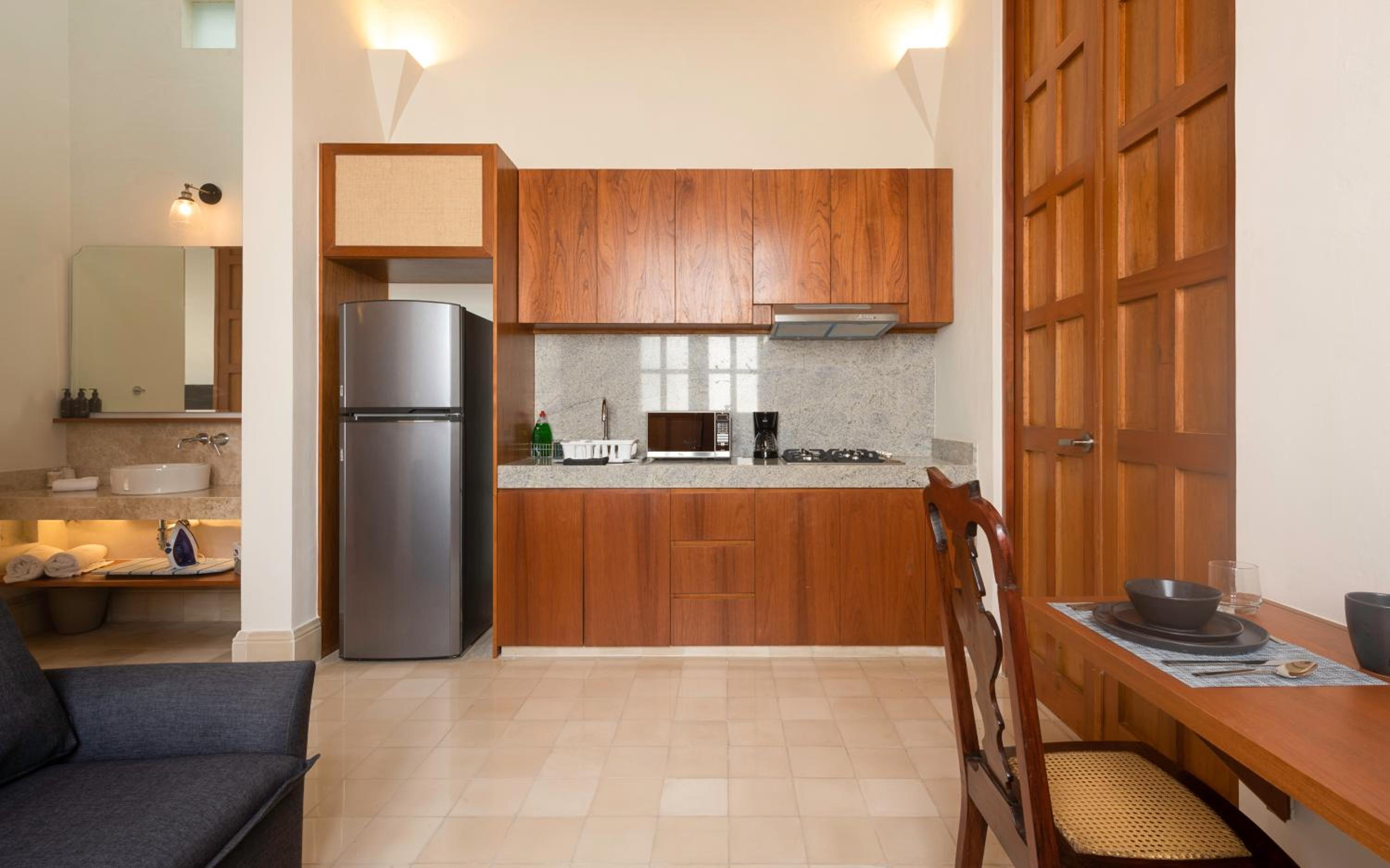 King Suite - Photo 6