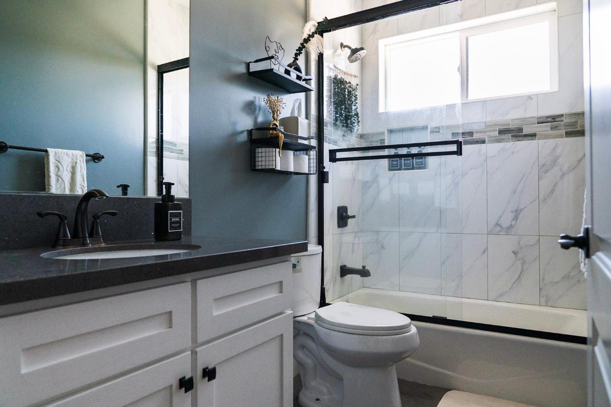 Double Room With Shared Bathroom photo 2