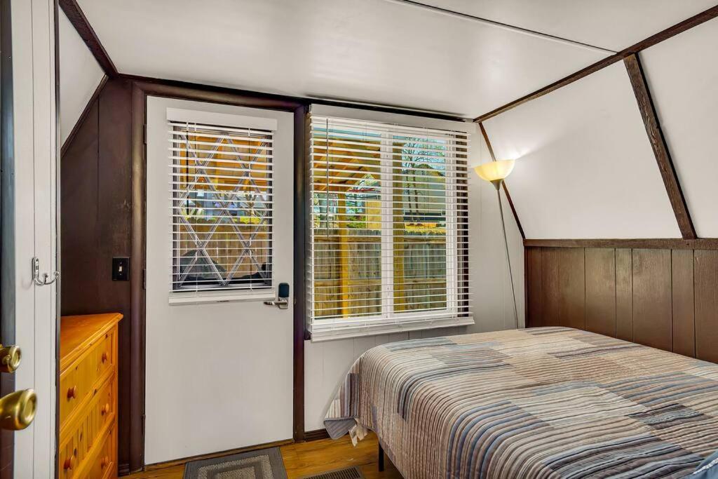 Two-Bedroom House photo 3