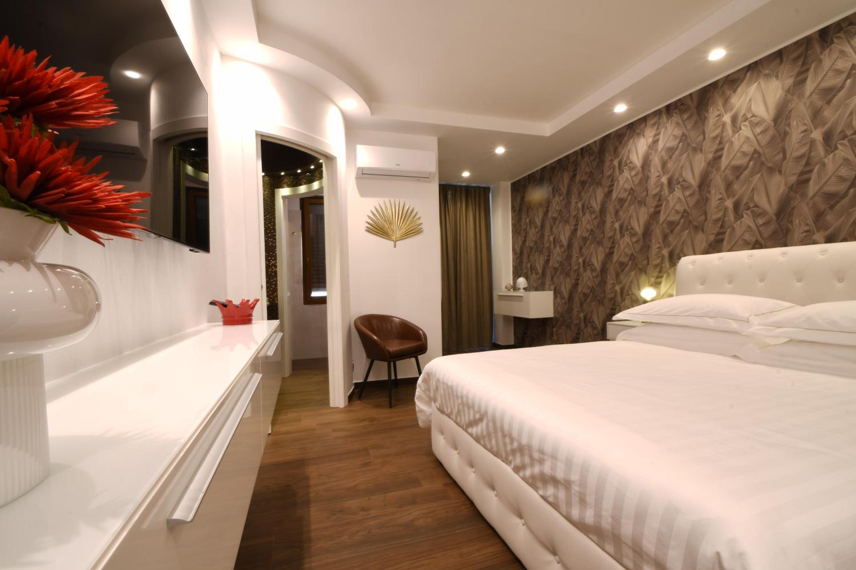 Luxury Triple Room photo 1