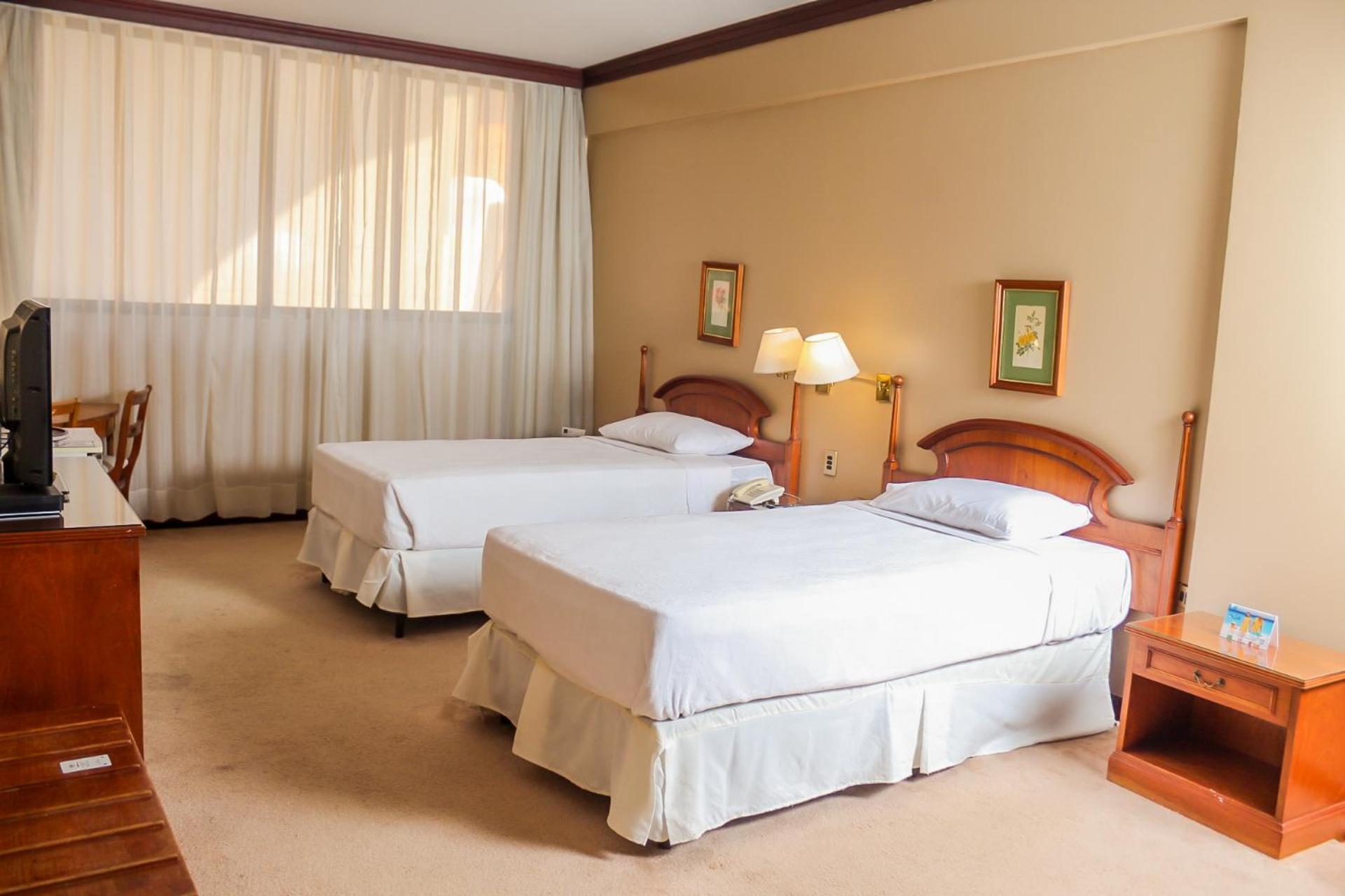Standard Double Room with Two Queen Beds photo 1