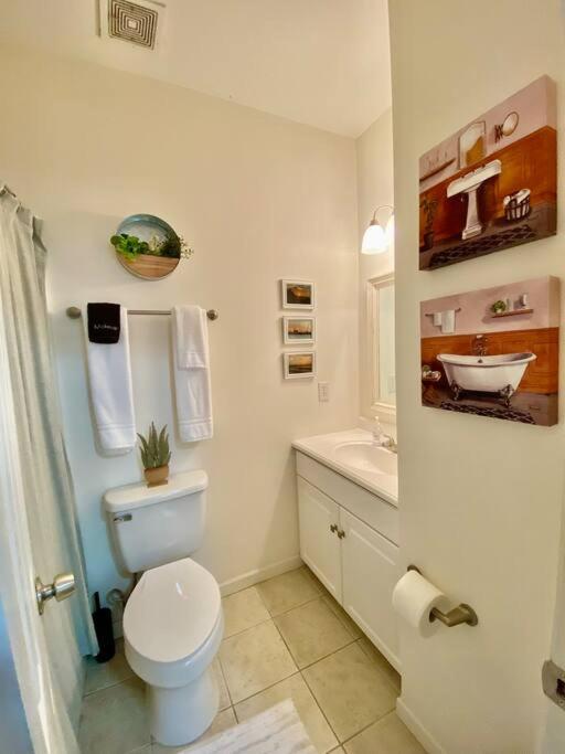 Three-Bedroom House photo 3