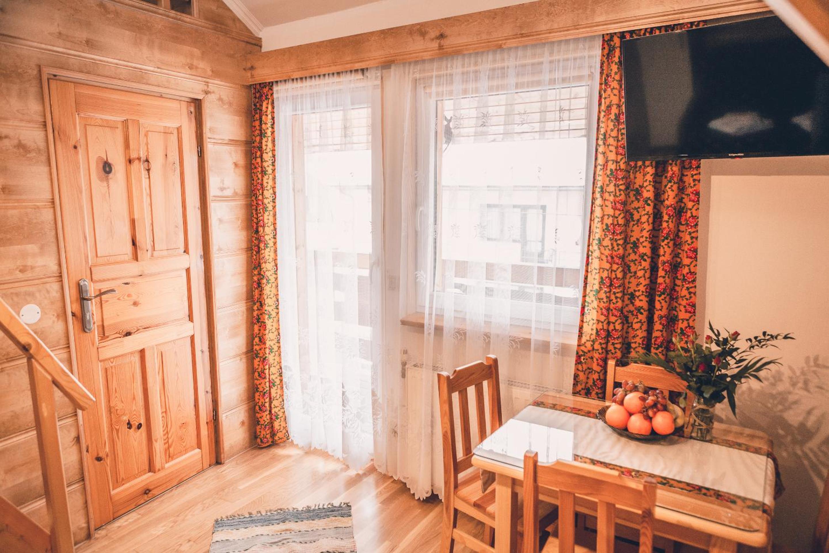 Triple Room with Balcony - Photo 1