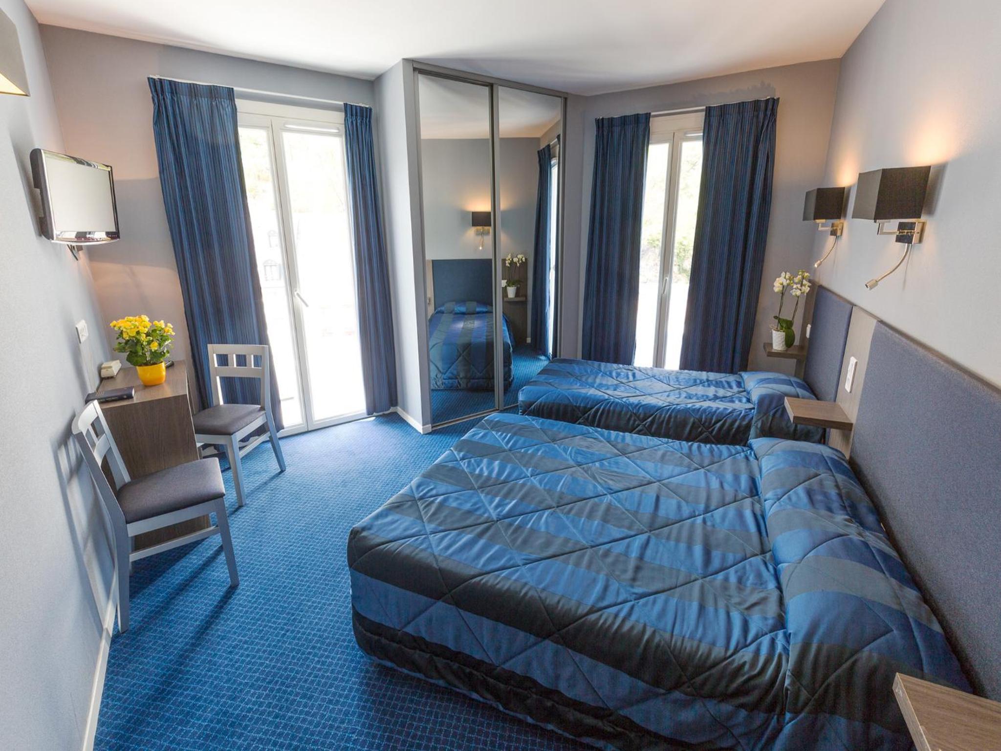 Double Room - Photo 3