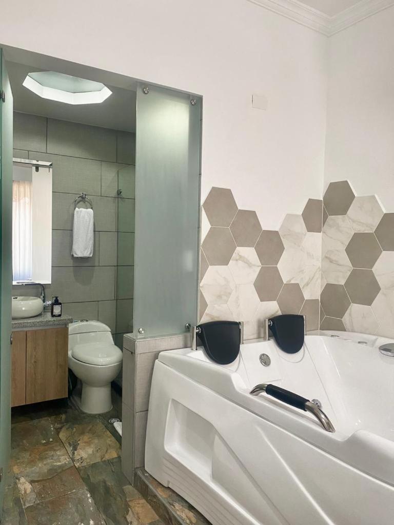 Suite photo 2