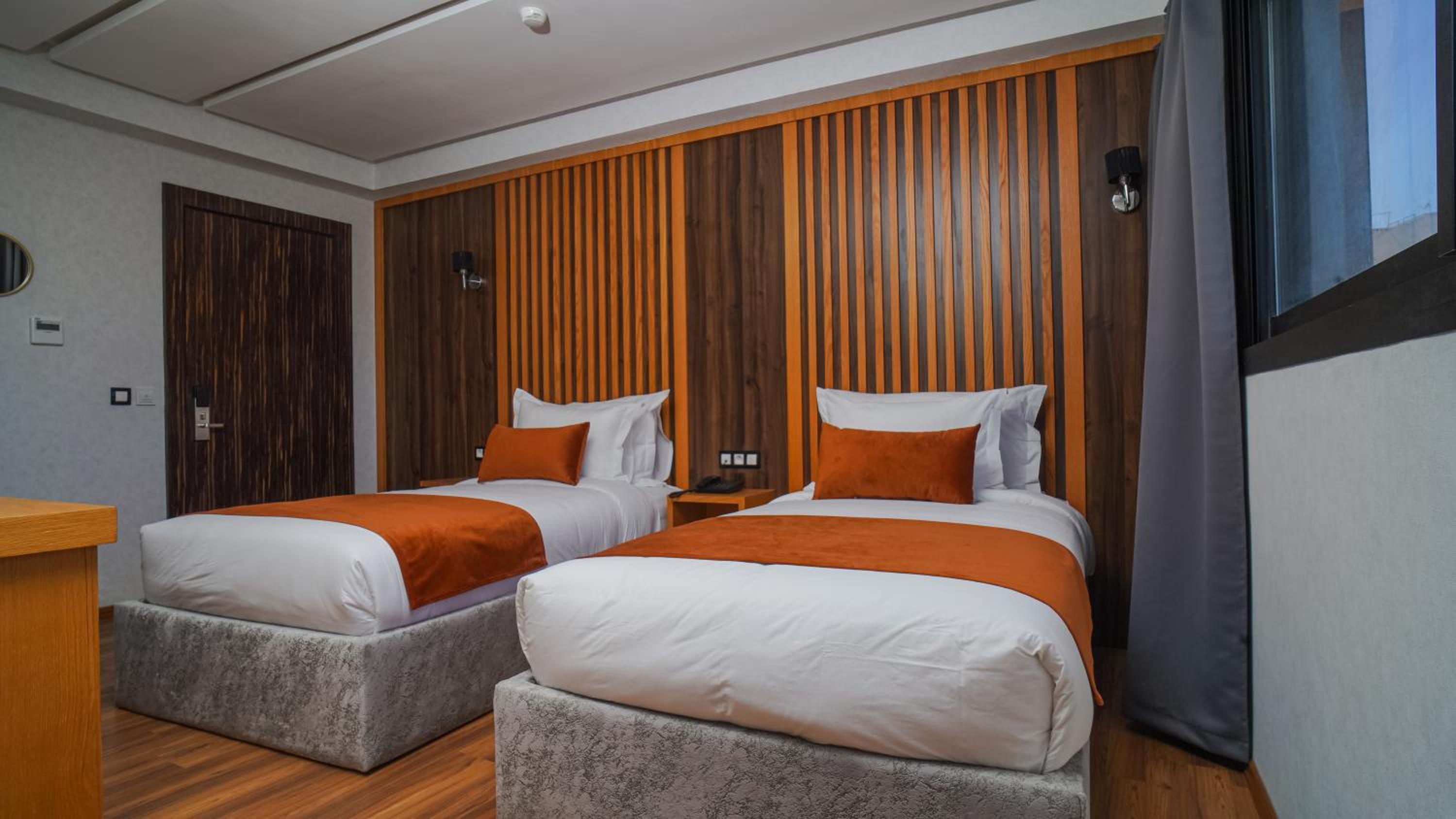 Twin Room - Photo 1