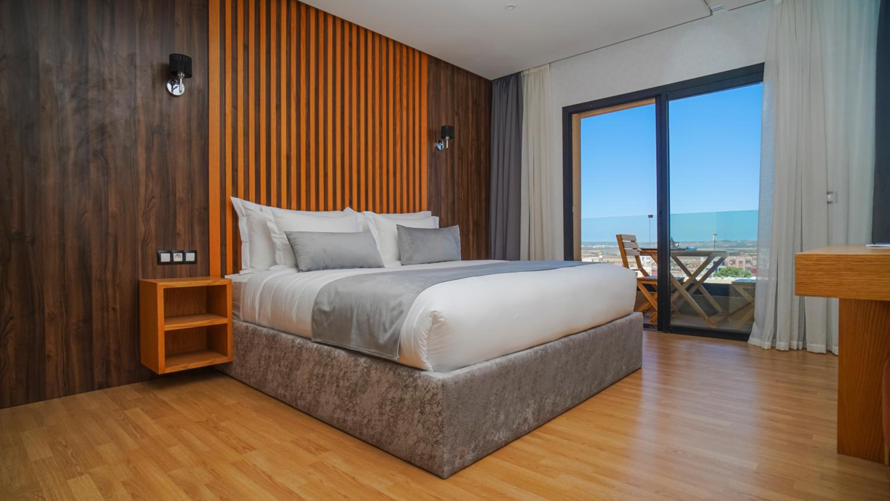 Double or Twin Room with Balcony - Photo 1