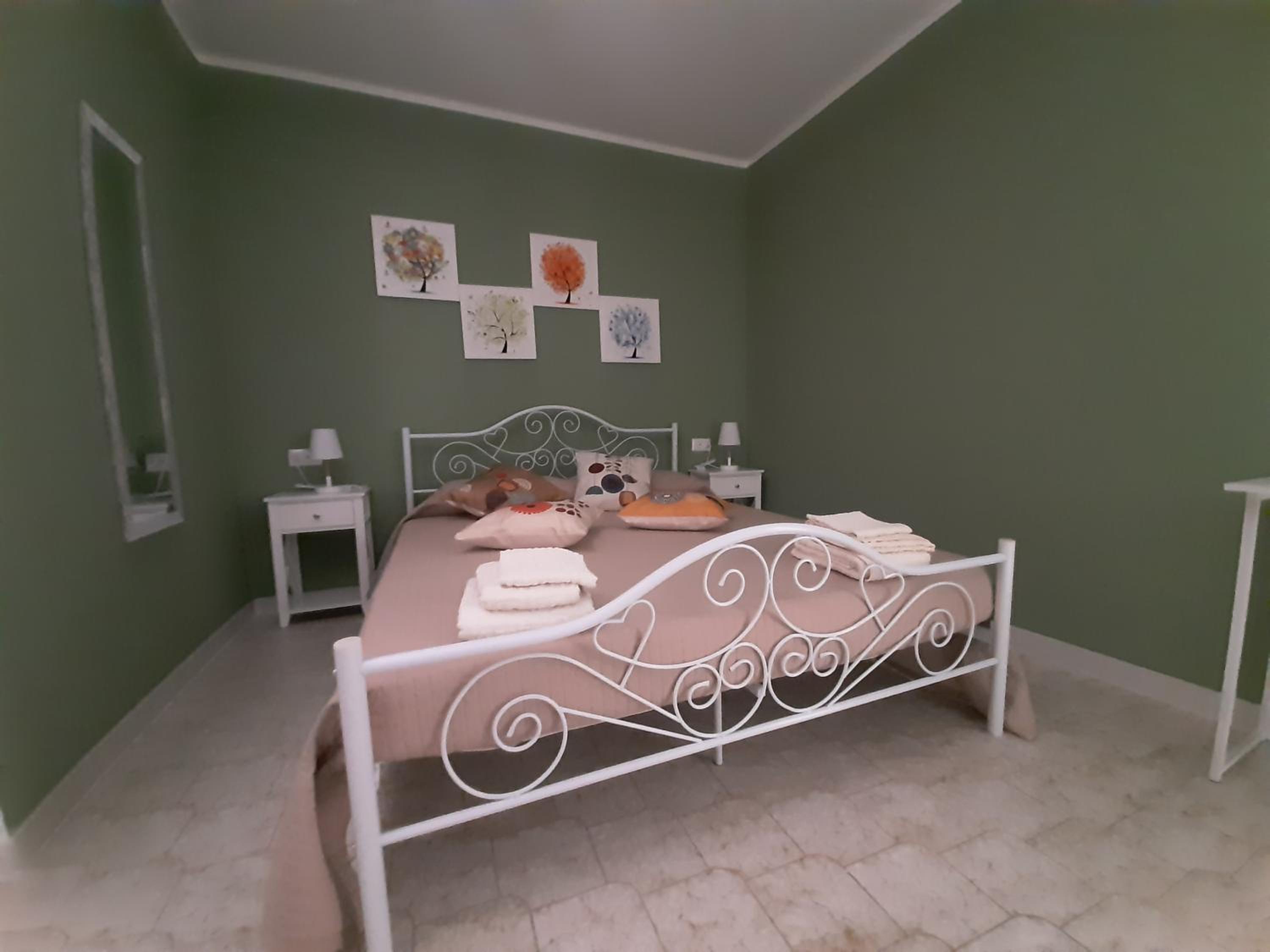 Large Double Room photo 2