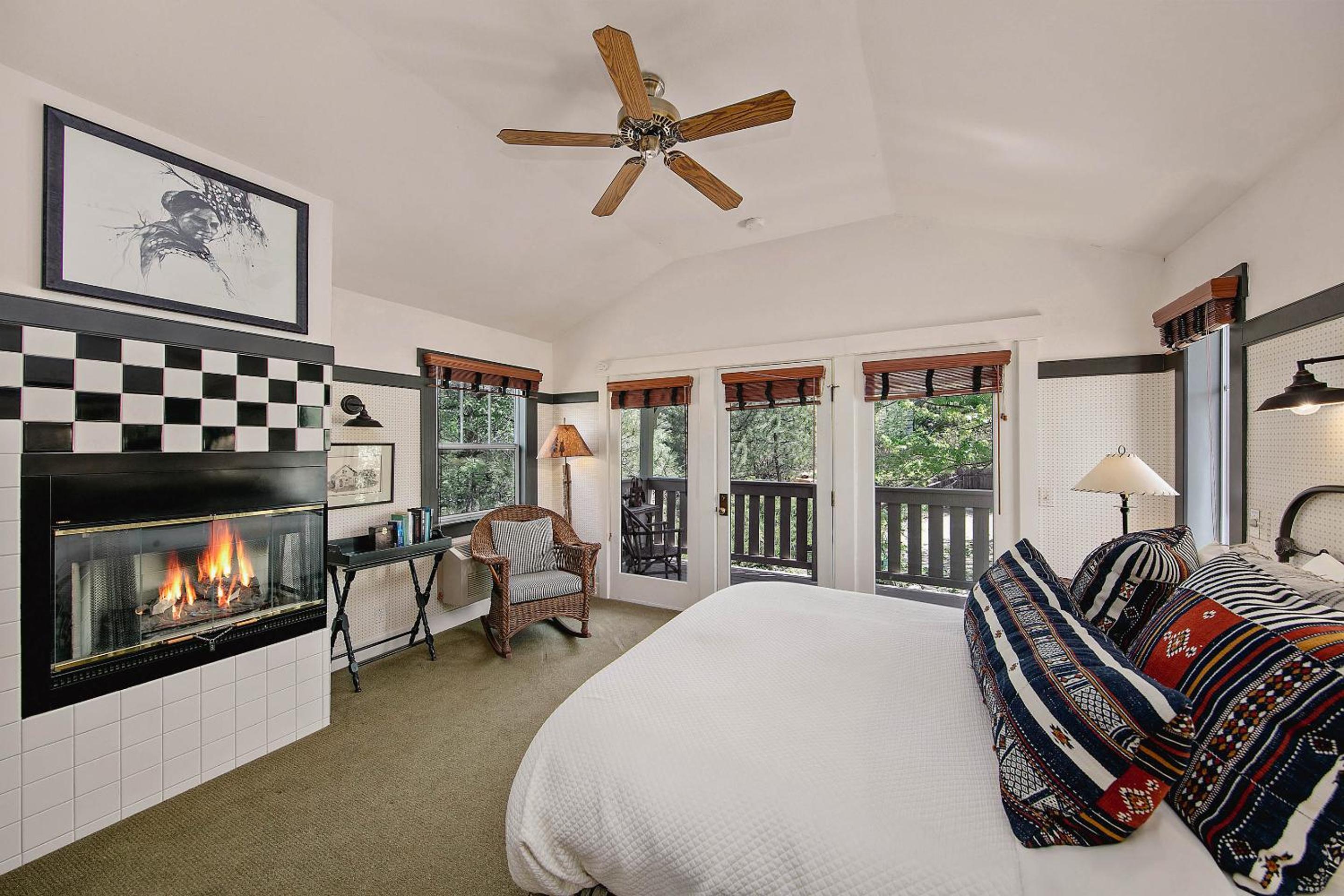 Standard Queen Room - Photo 1
