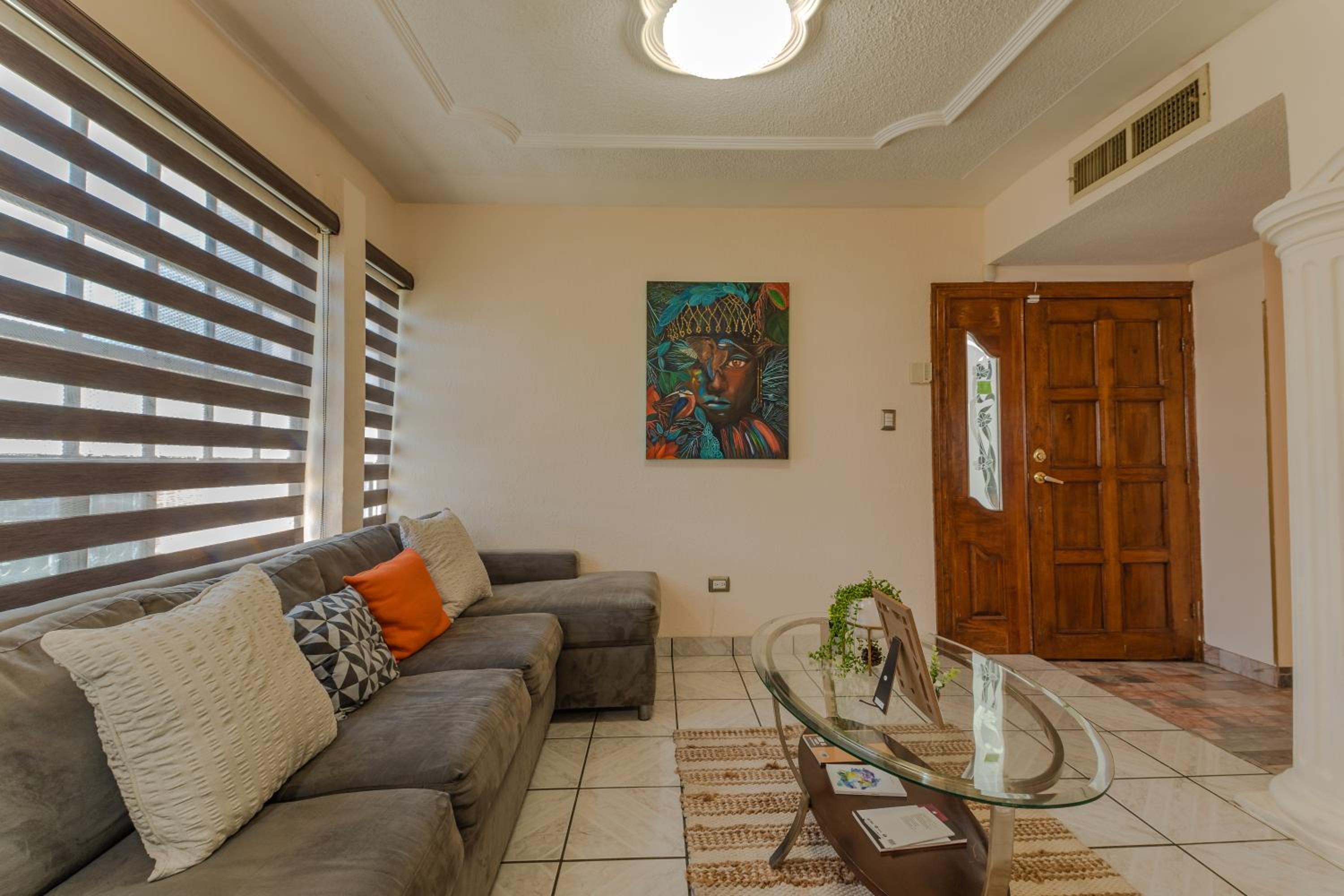 Three-Bedroom House photo 2