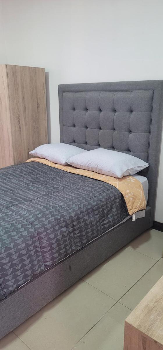 Single Room with Private Bathroom