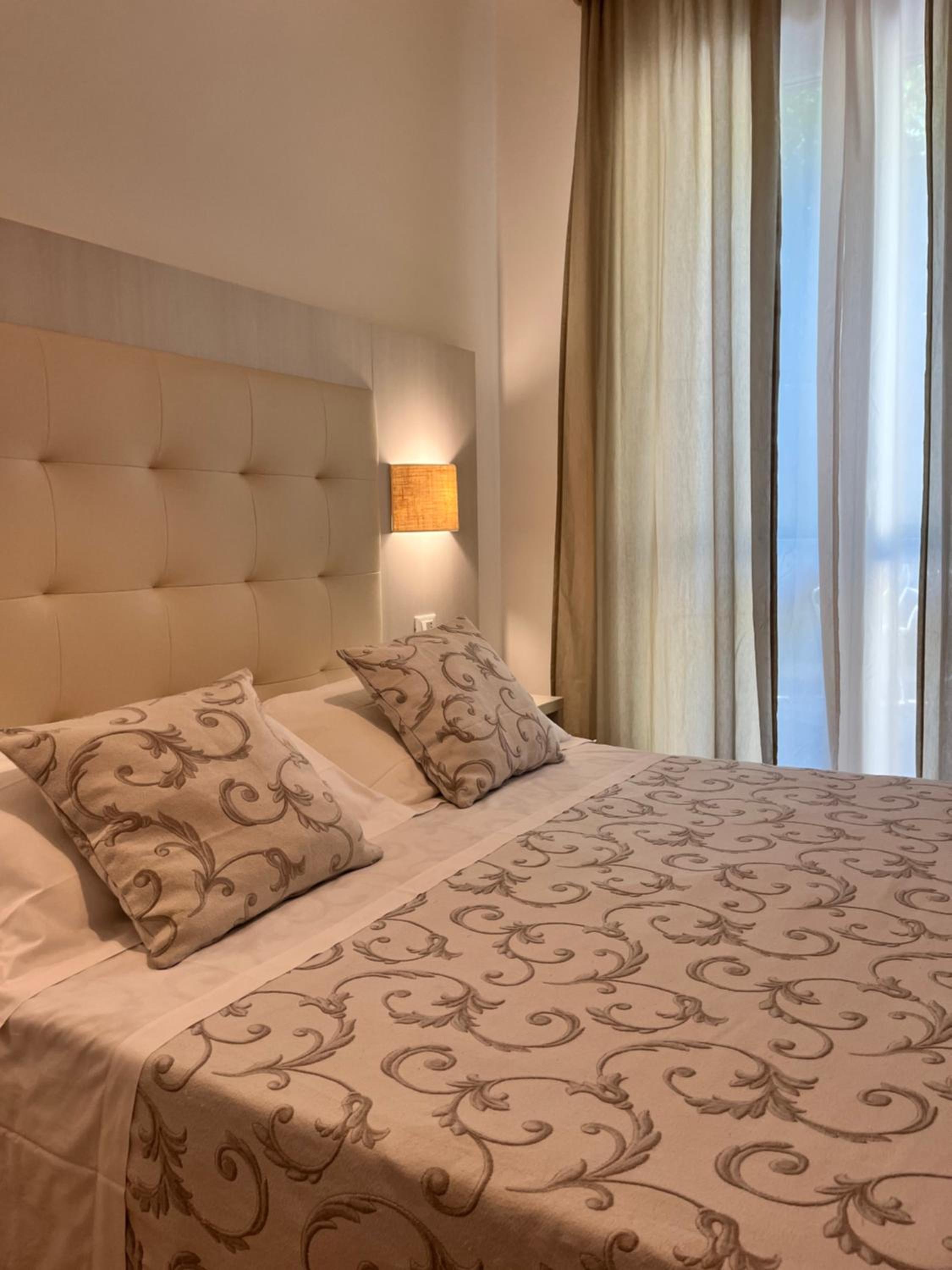 Standard Double or Twin Room - Photo 1