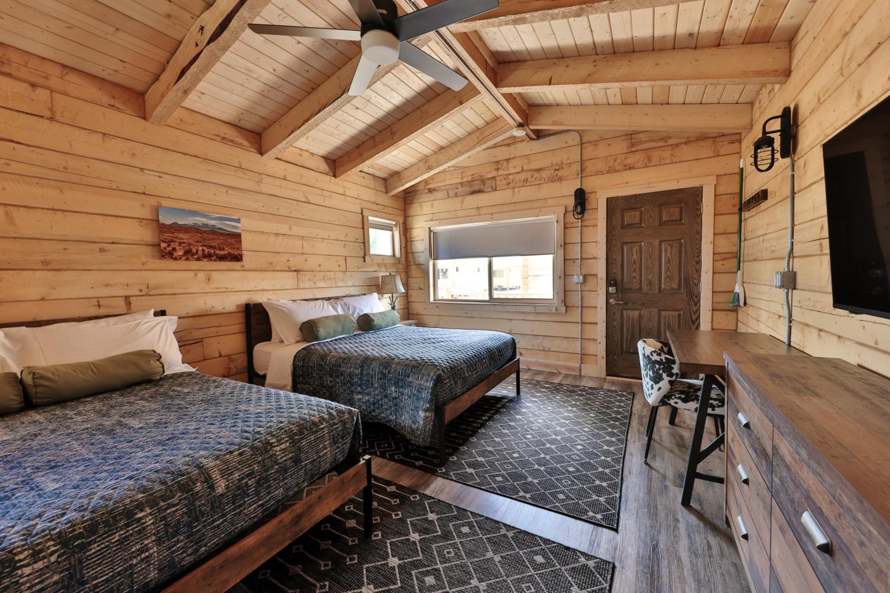 One-Bedroom House photo 1