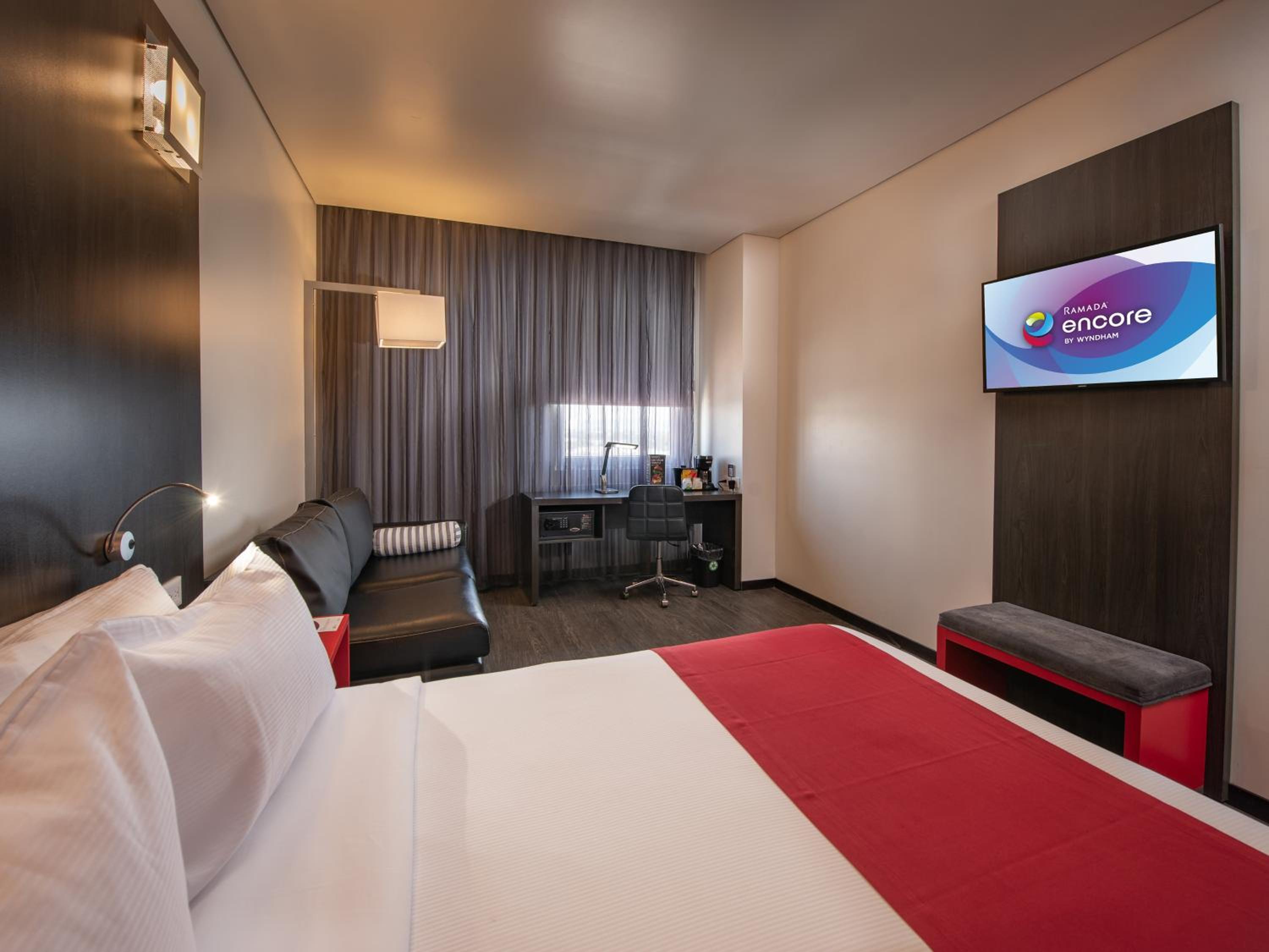 Queen Room - Disability Access - Photo 4