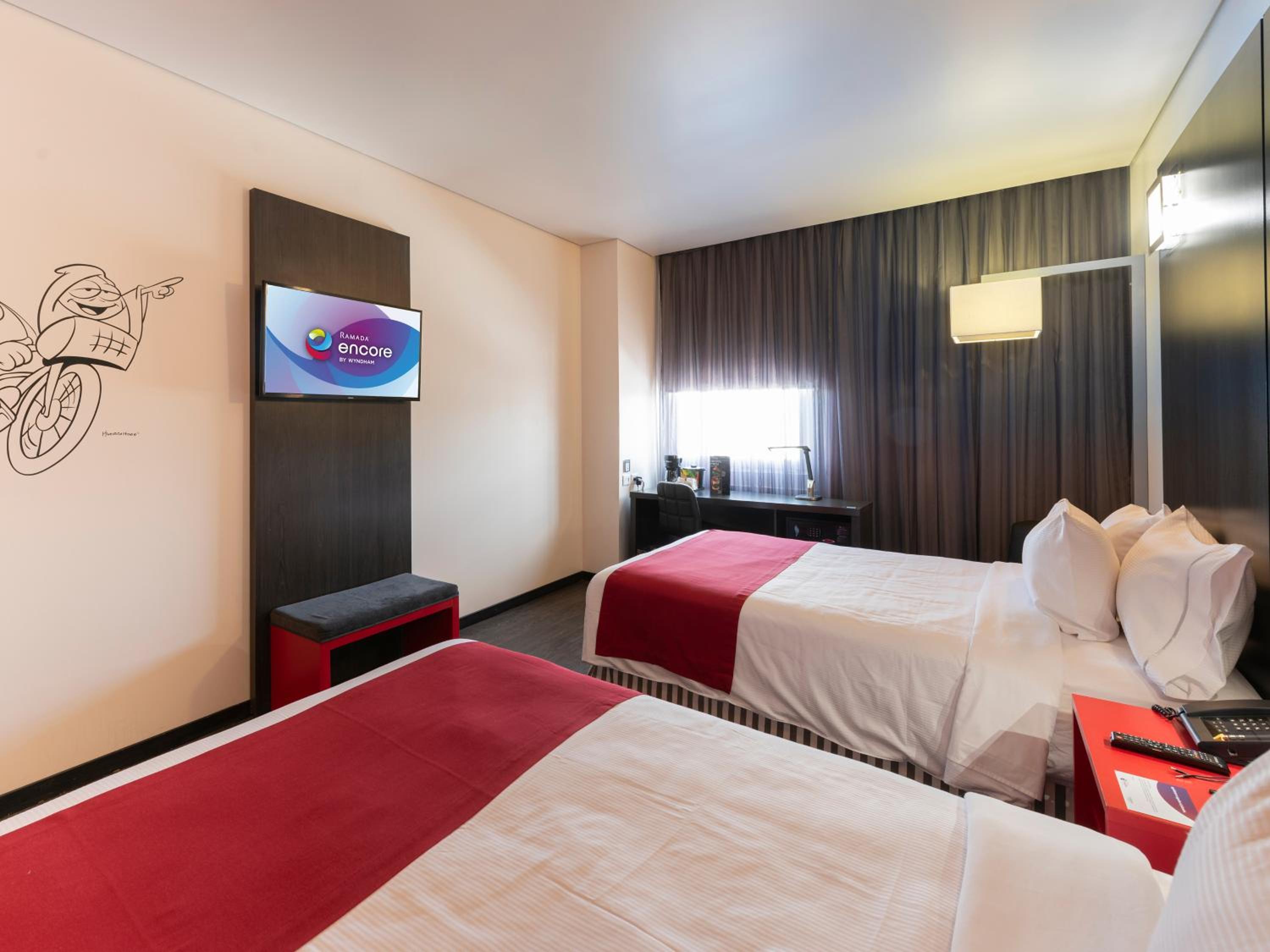 Double Room with Two Double Beds - Photo 5