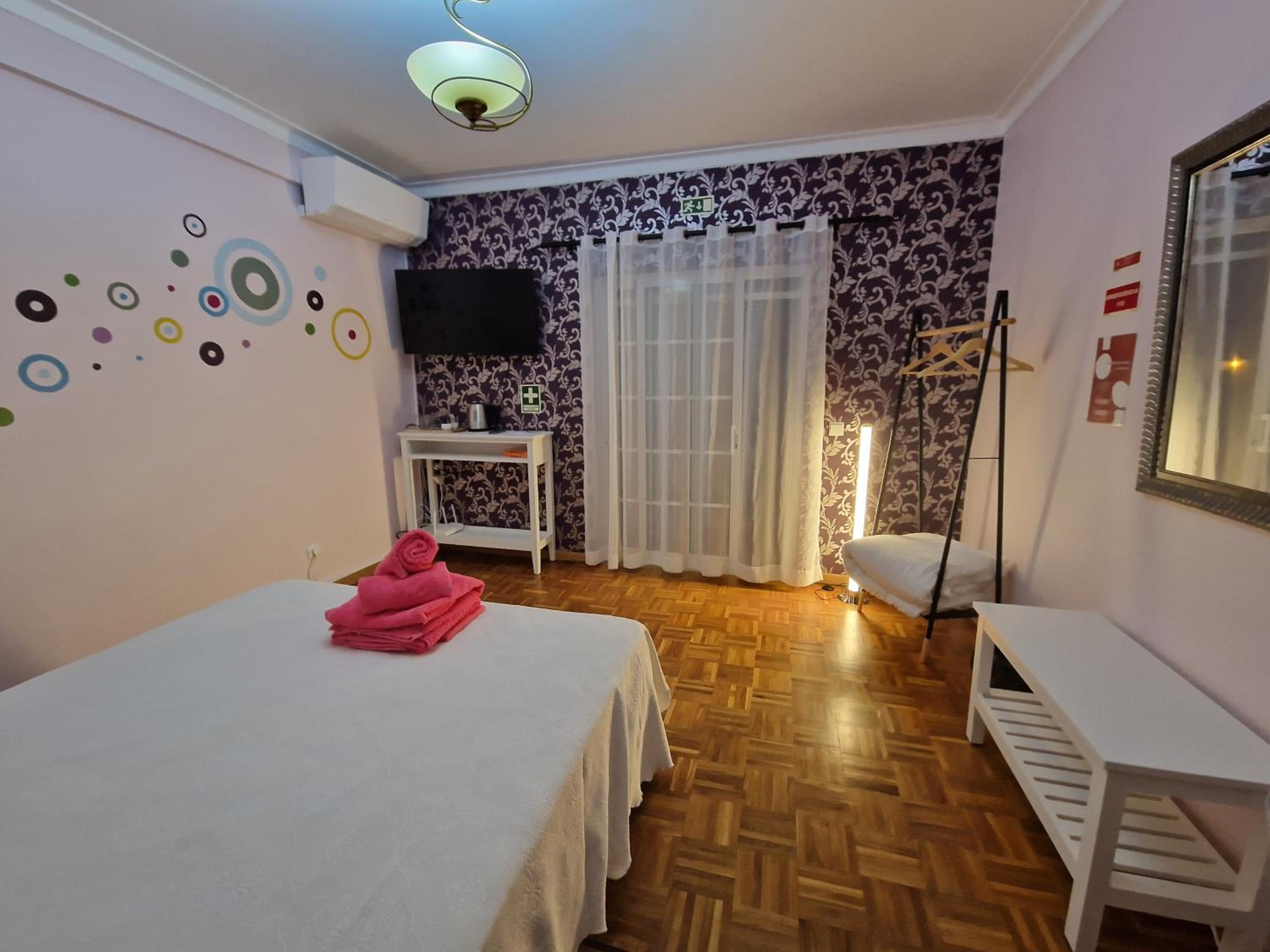 Double Room with Private Bathroom photo 3